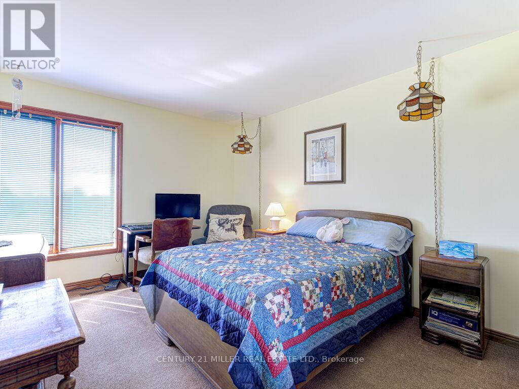 11331 Amos Drive, Milton (Brookville/haltonville), Ontario  L0P 1B0 - Photo 30 - W12963328