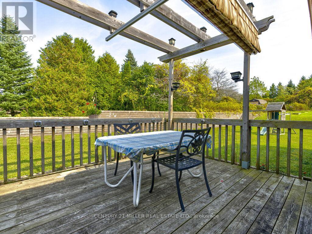 11331 Amos Drive, Milton (Brookville/haltonville), Ontario  L0P 1B0 - Photo 32 - W12963328