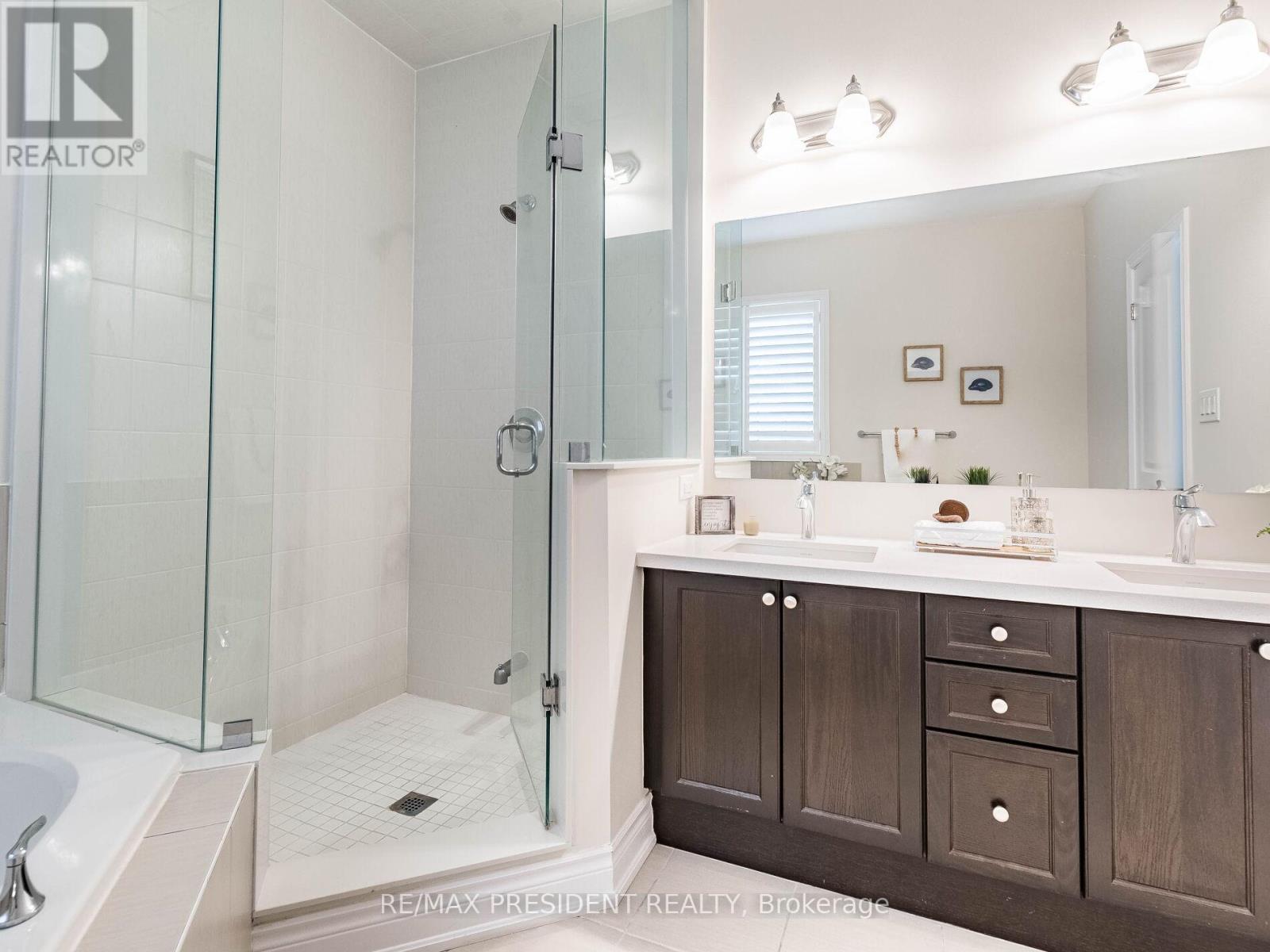 16 Monarch Drive, Halton Hills (Georgetown), Ontario  L7G 0M6 - Photo 28 - W12967696