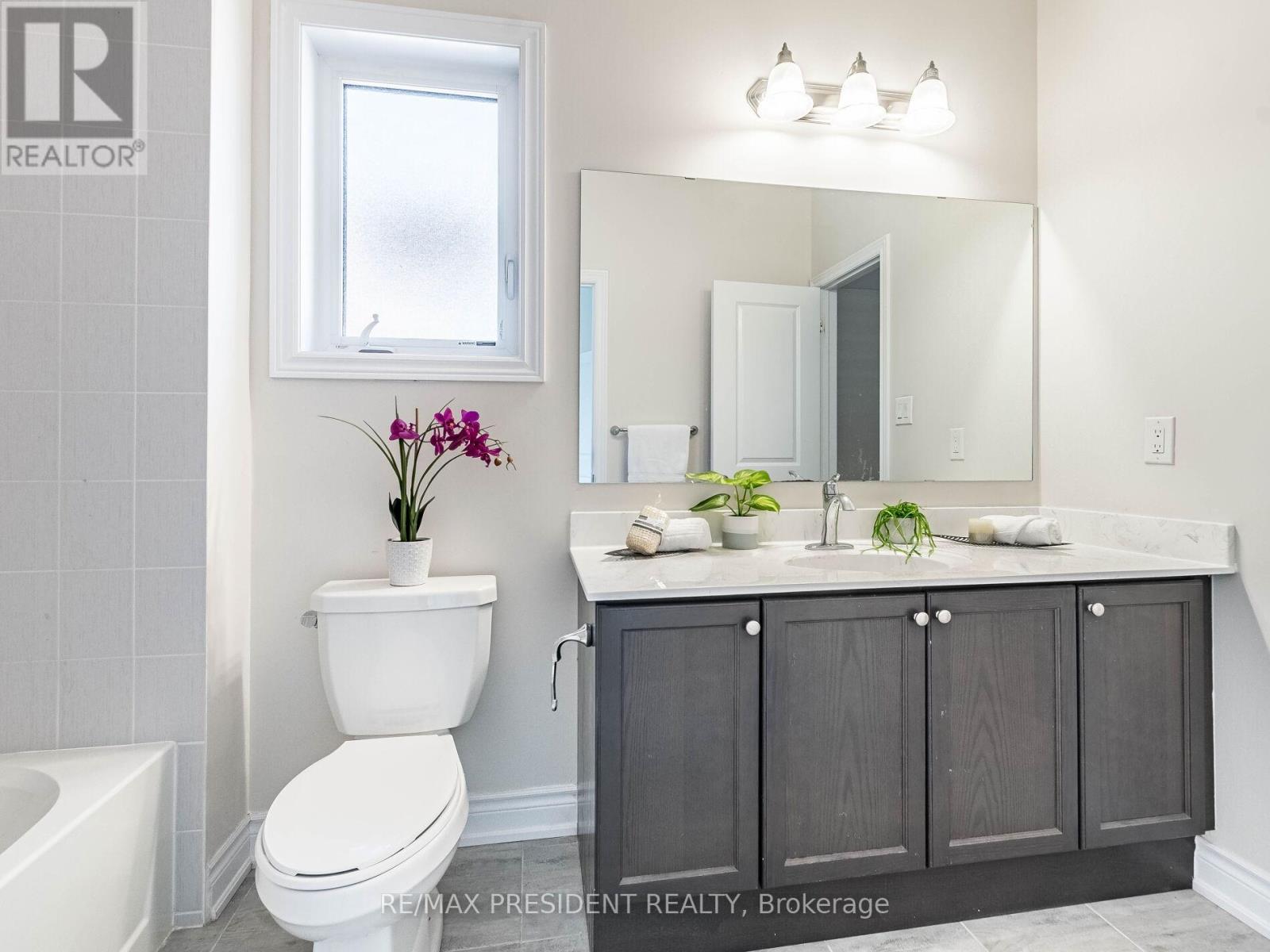 16 Monarch Drive, Halton Hills (Georgetown), Ontario  L7G 0M6 - Photo 30 - W12967696