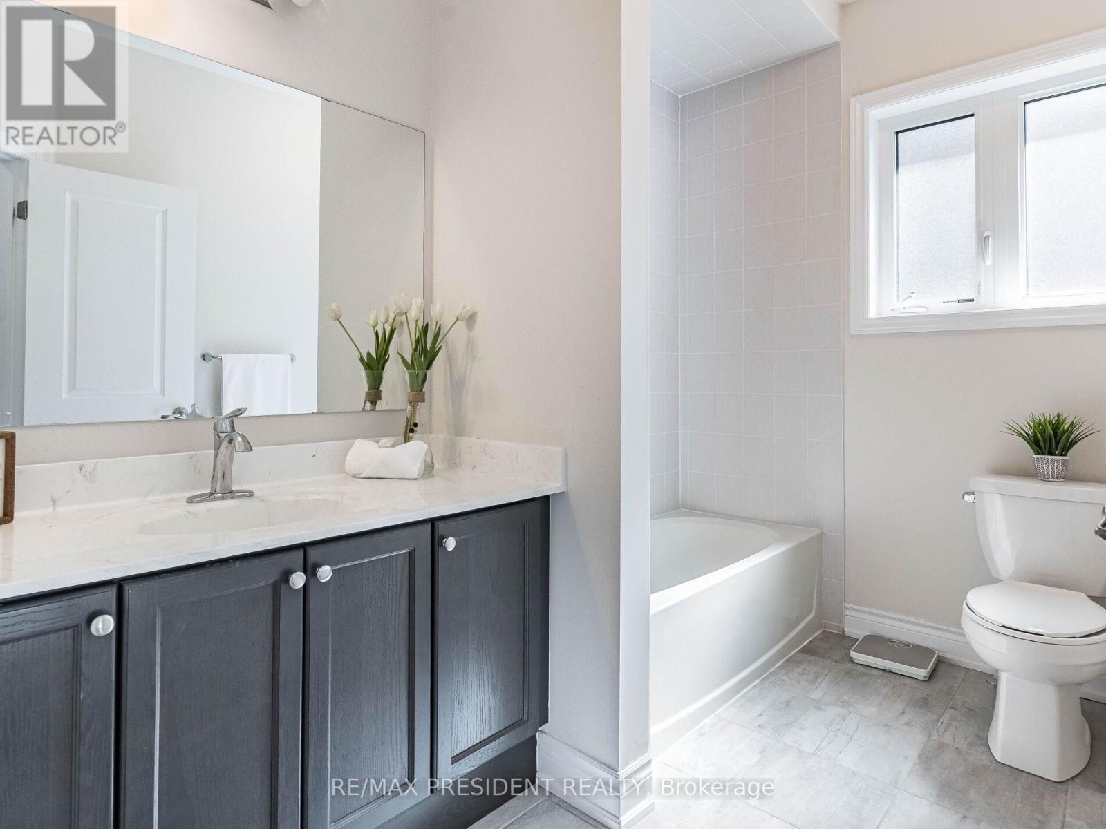 16 Monarch Drive, Halton Hills (Georgetown), Ontario  L7G 0M6 - Photo 34 - W12967696