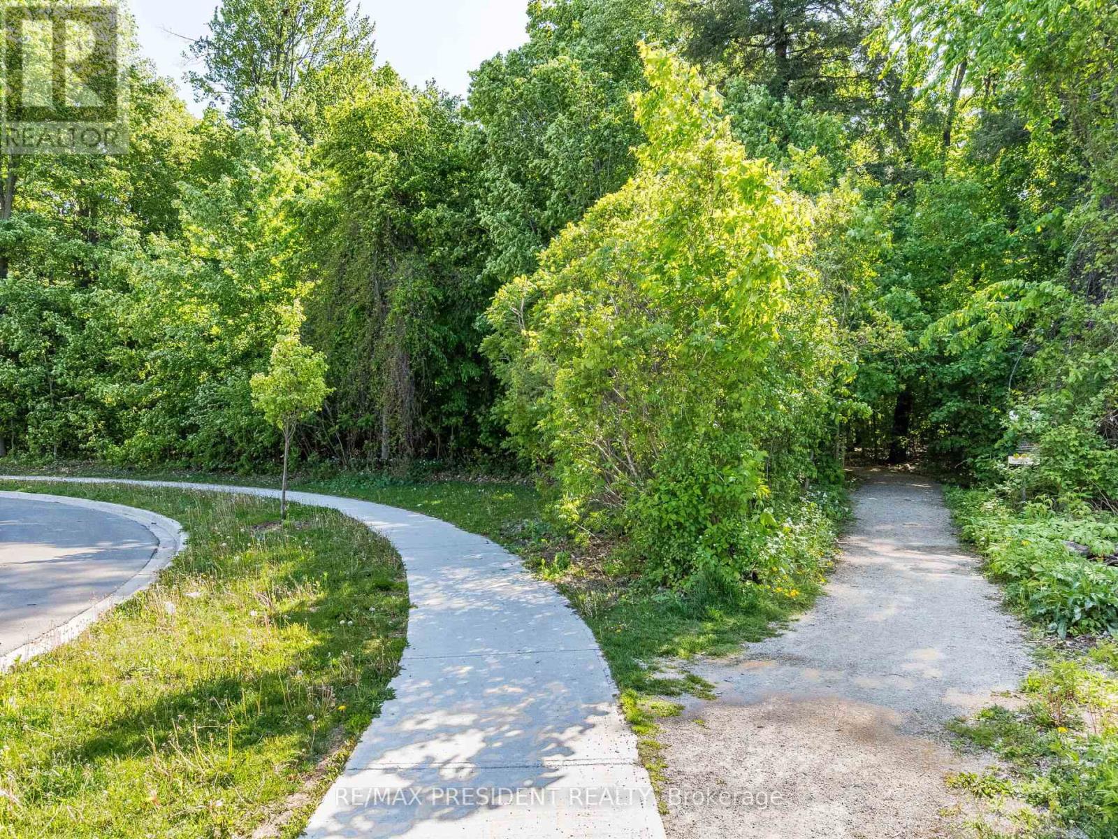 16 Monarch Drive, Halton Hills (Georgetown), Ontario  L7G 0M6 - Photo 42 - W12967696