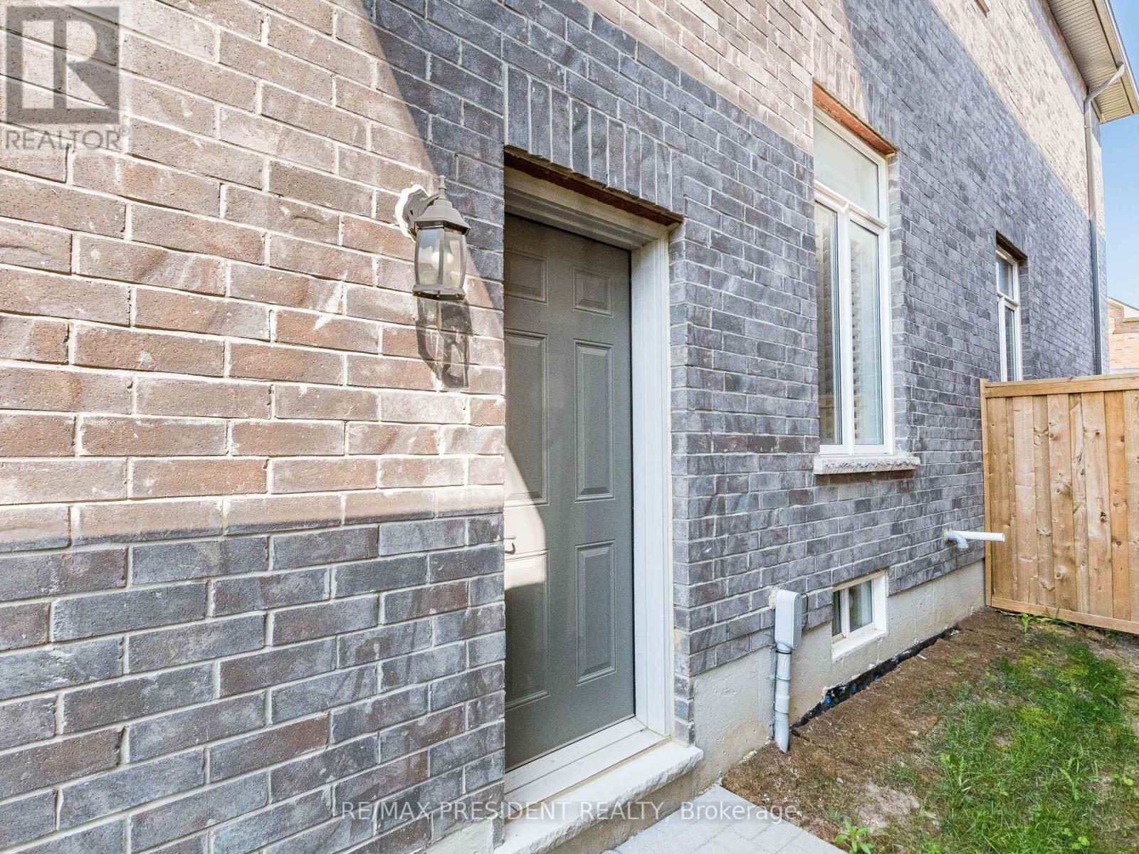 16 Monarch Drive, Halton Hills (Georgetown), Ontario  L7G 0M6 - Photo 43 - W12967696