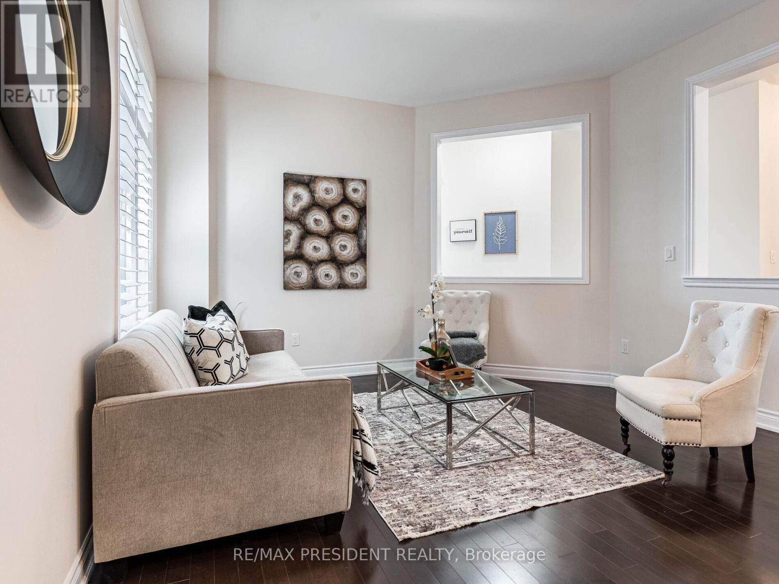 16 Monarch Drive, Halton Hills (Georgetown), Ontario  L7G 0M6 - Photo 6 - W12967696