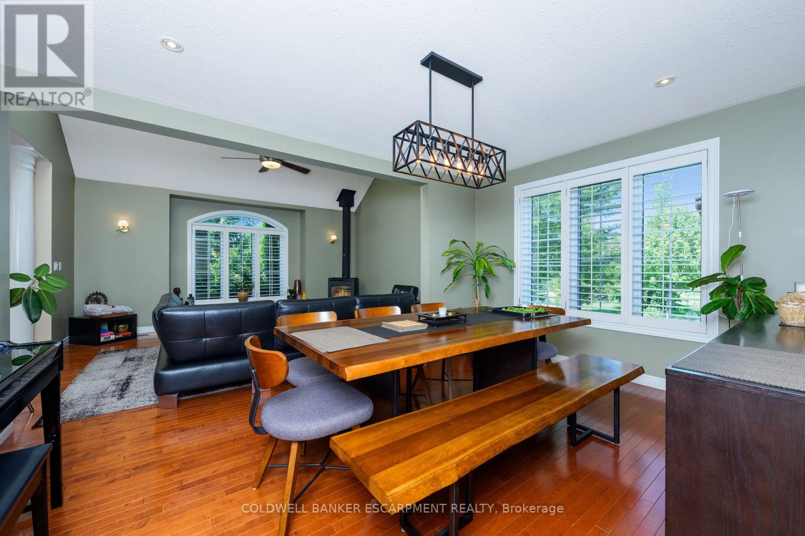 3 Morgan Drive, Halton Hills (Rural Halton Hills), Ontario  L7J 2L7 - Photo 21 - W12968544