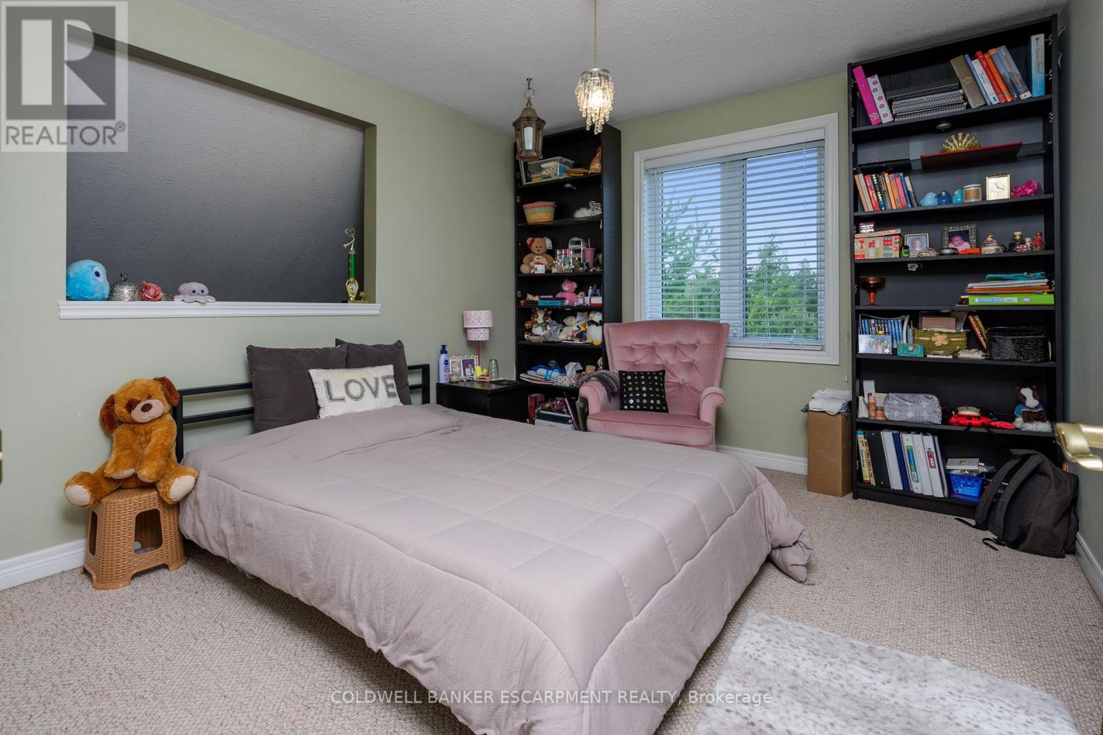 3 Morgan Drive, Halton Hills (Rural Halton Hills), Ontario  L7J 2L7 - Photo 34 - W12968544