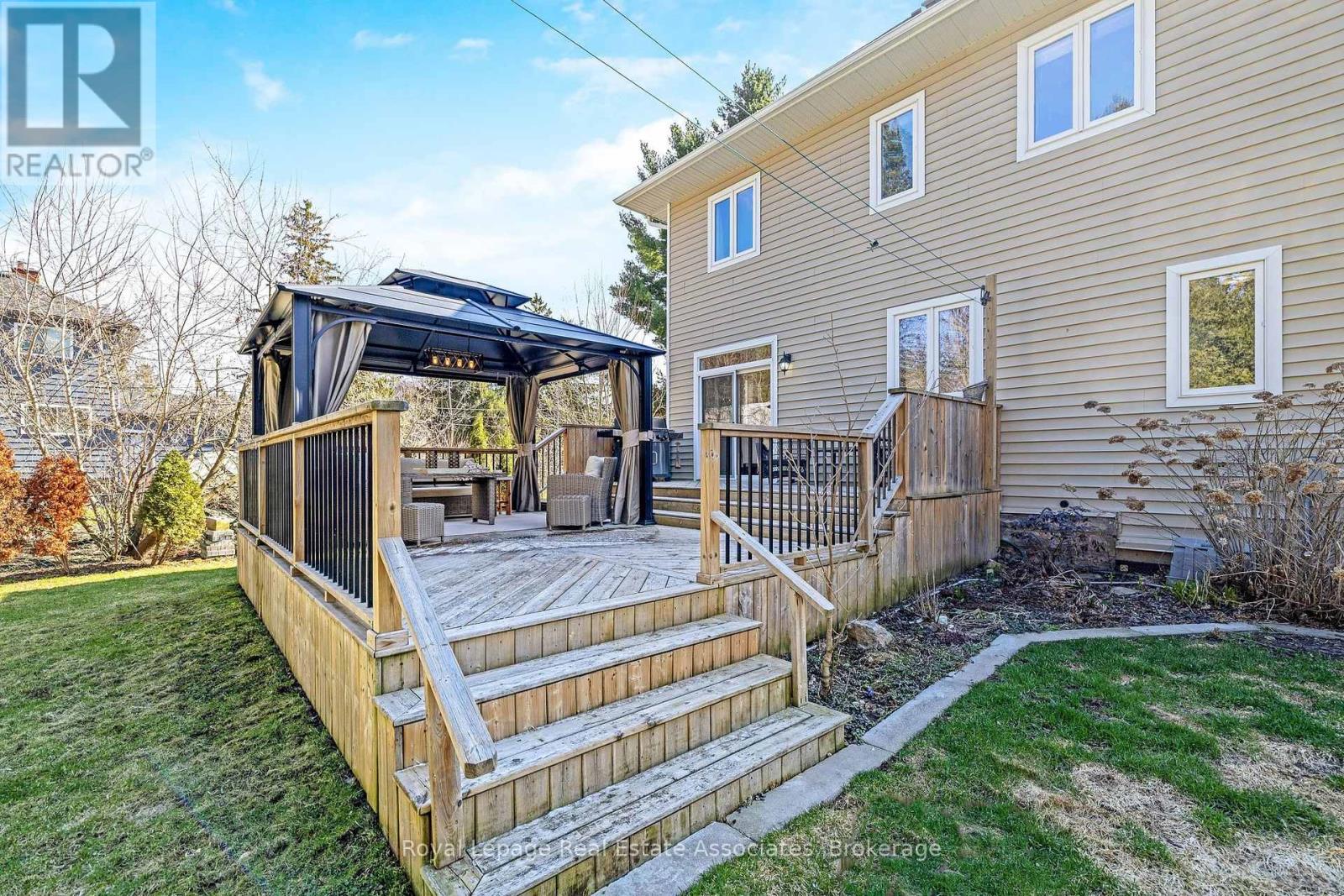 3 Beaver Street, Halton Hills (Glen Williams), Ontario  L7G 3P4 - Photo 36 - W12970110