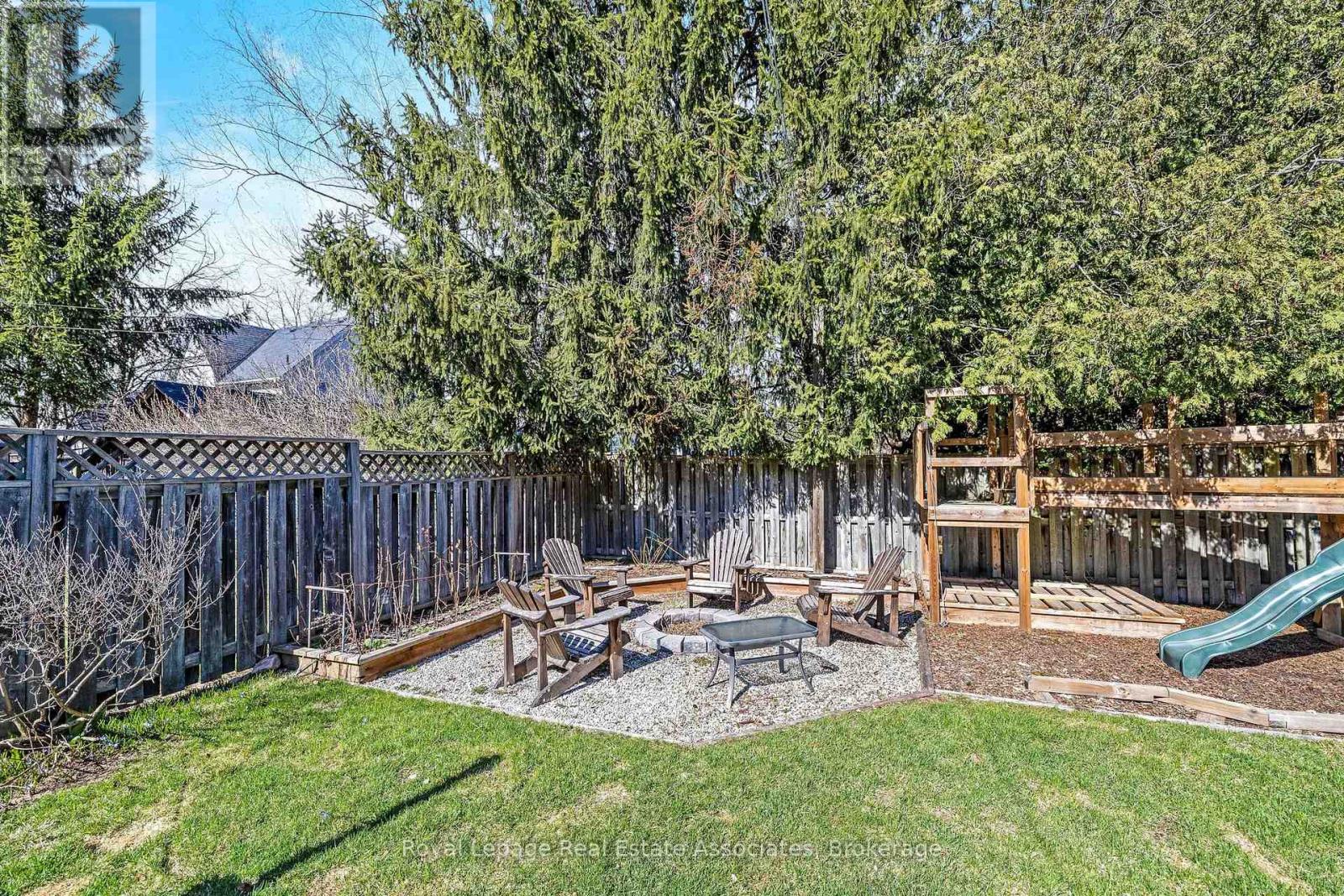 3 Beaver Street, Halton Hills (Glen Williams), Ontario  L7G 3P4 - Photo 37 - W12970110