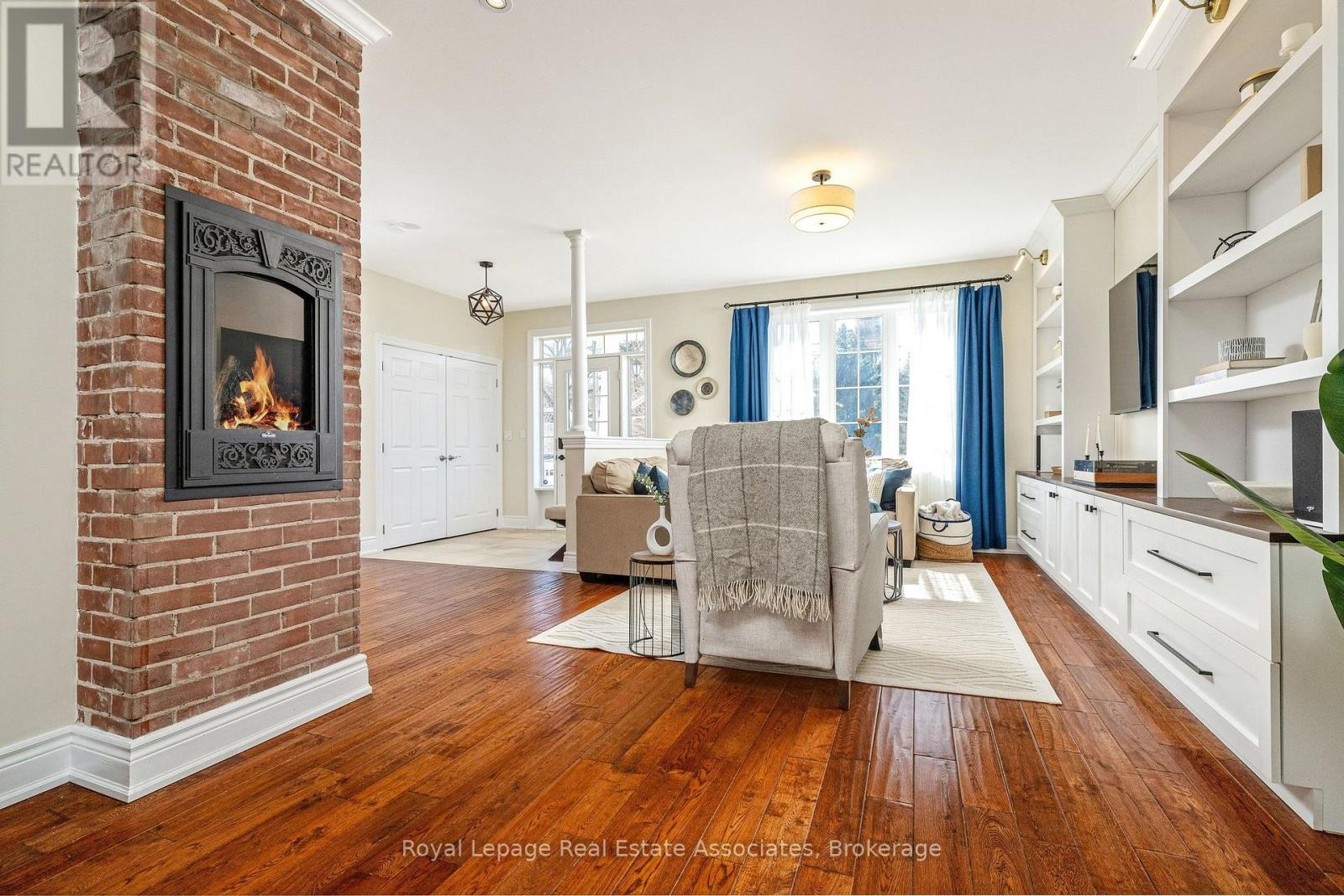 3 Beaver Street, Halton Hills (Glen Williams), Ontario  L7G 3P4 - Photo 6 - W12970110