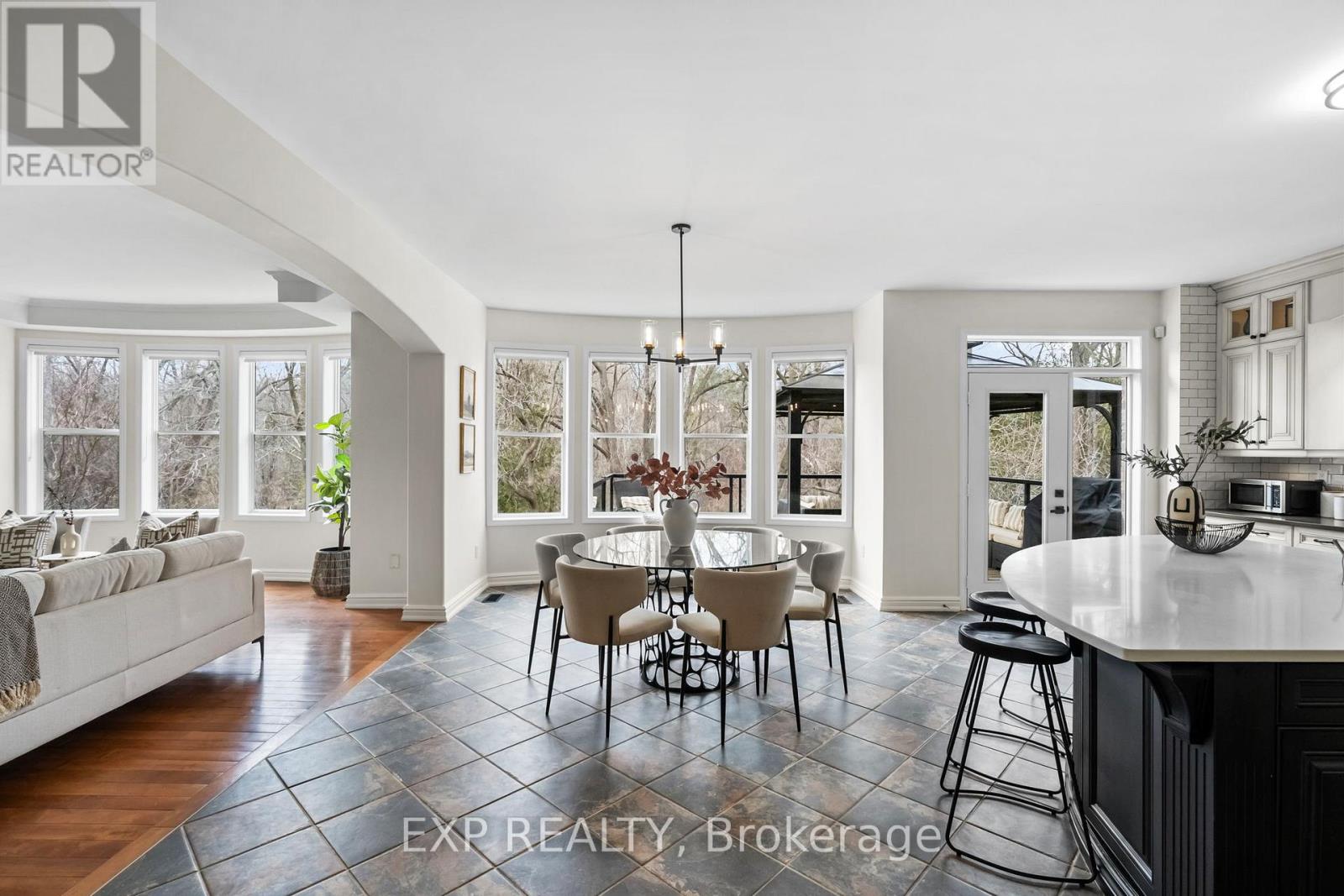 106 Arborglen Drive, Halton Hills (Georgetown), Ontario  L7G 6L4 - Photo 15 - W12970752