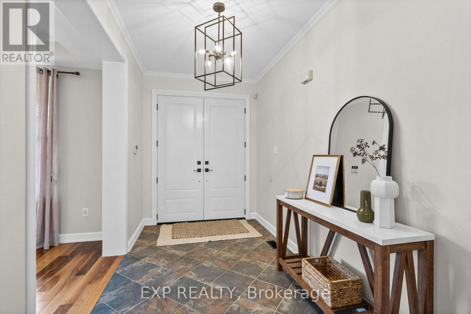 106 Arborglen Drive, Halton Hills (Georgetown), Ontario  L7G 6L4 - Photo 3 - W12970752