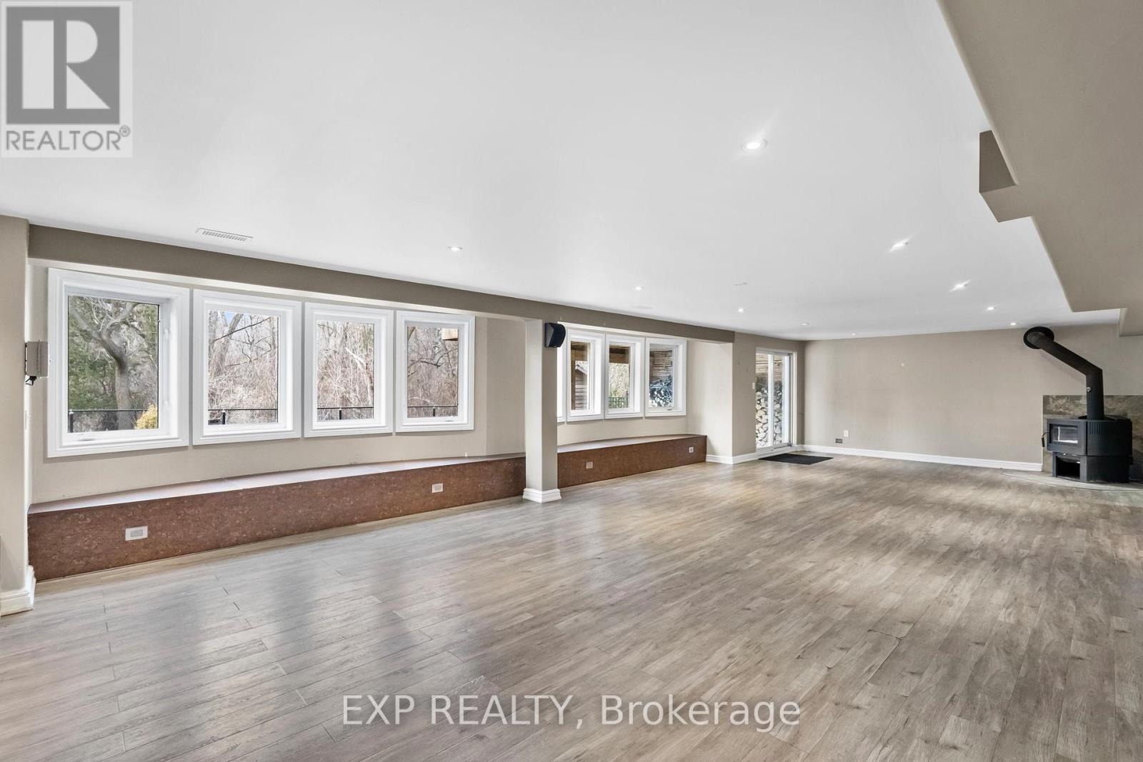 106 Arborglen Drive, Halton Hills (Georgetown), Ontario  L7G 6L4 - Photo 44 - W12970752