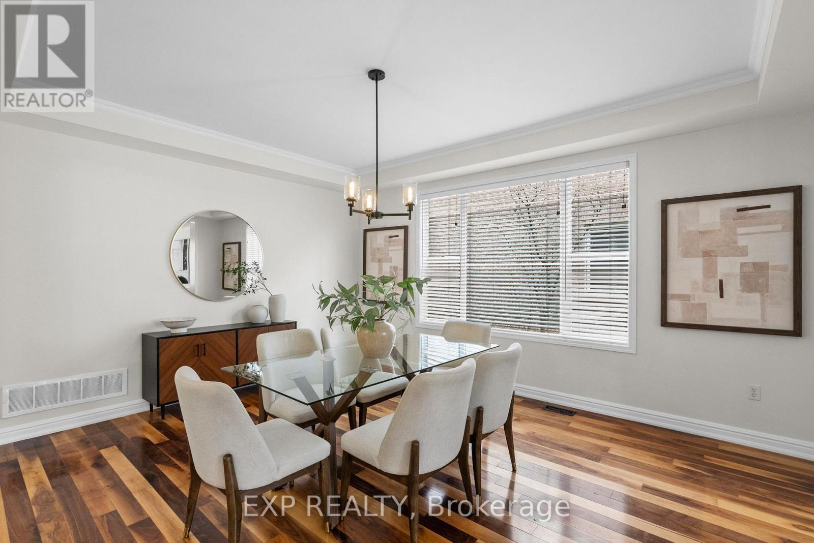 106 Arborglen Drive, Halton Hills (Georgetown), Ontario  L7G 6L4 - Photo 8 - W12970752