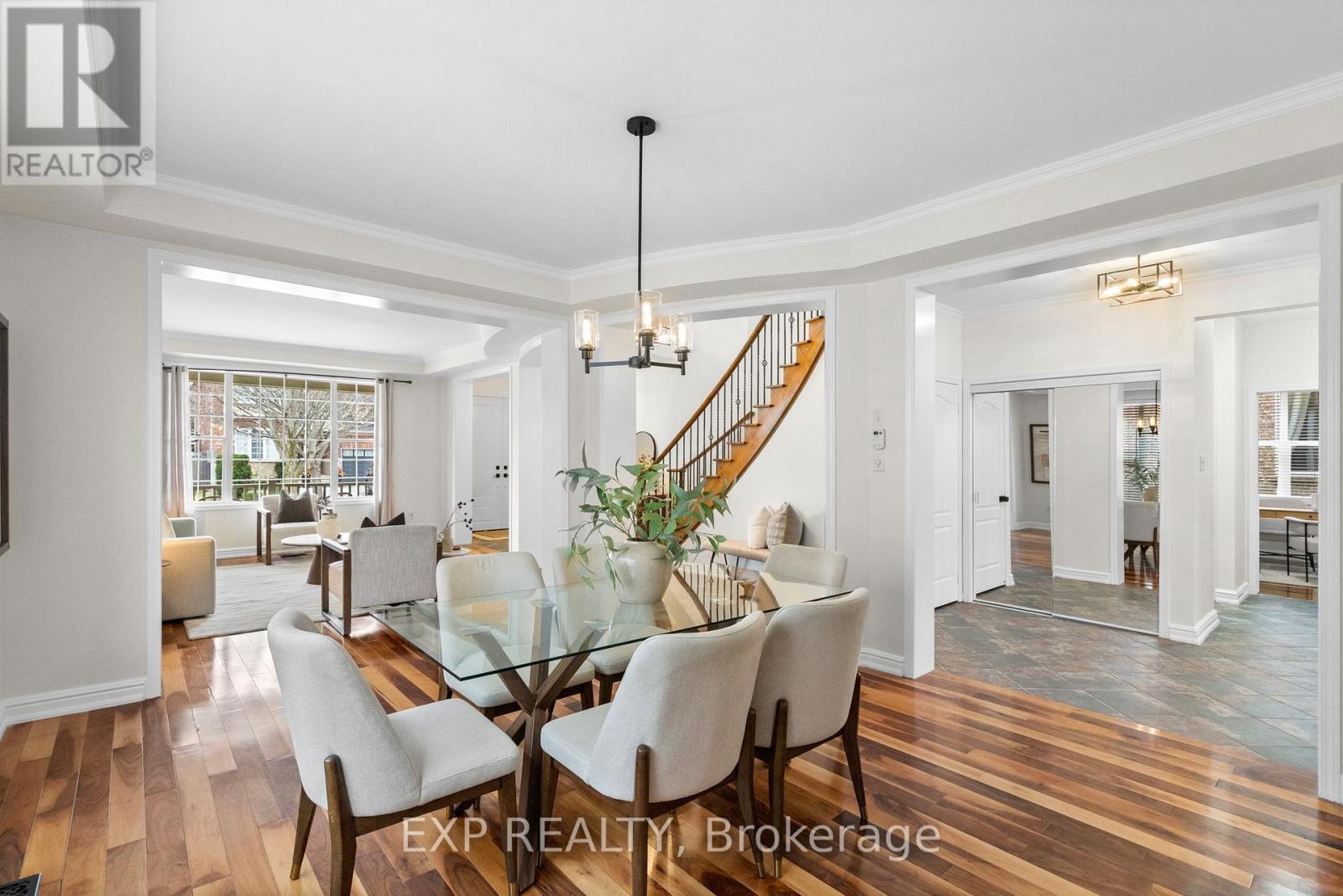 106 Arborglen Drive, Halton Hills (Georgetown), Ontario  L7G 6L4 - Photo 9 - W12970752