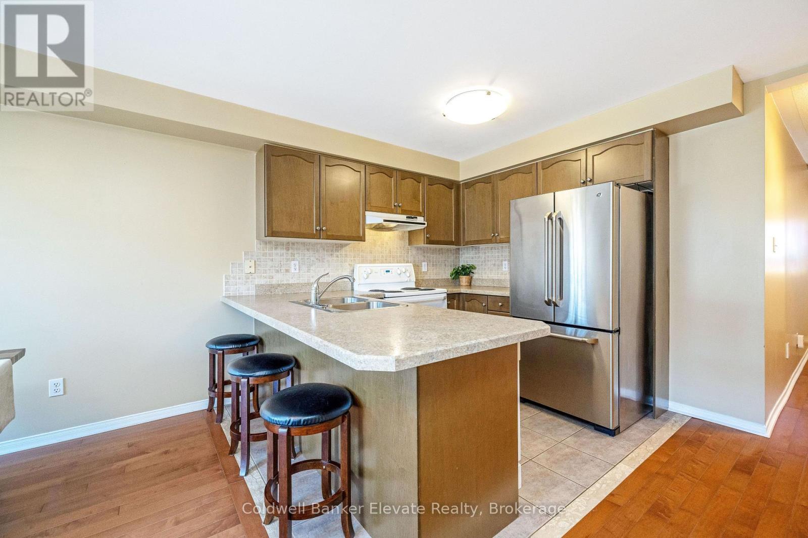 46 Harding Street, Halton Hills (Georgetown), Ontario  L7G 6B2 - Photo 20 - W12970918