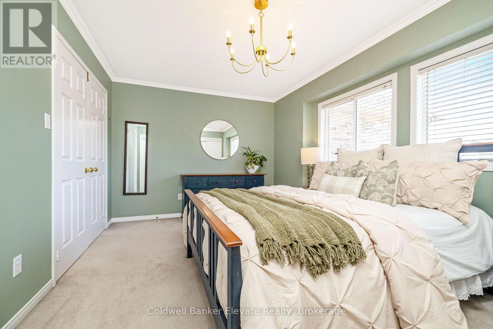 46 Harding Street, Halton Hills (Georgetown), Ontario  L7G 6B2 - Photo 28 - W12970918