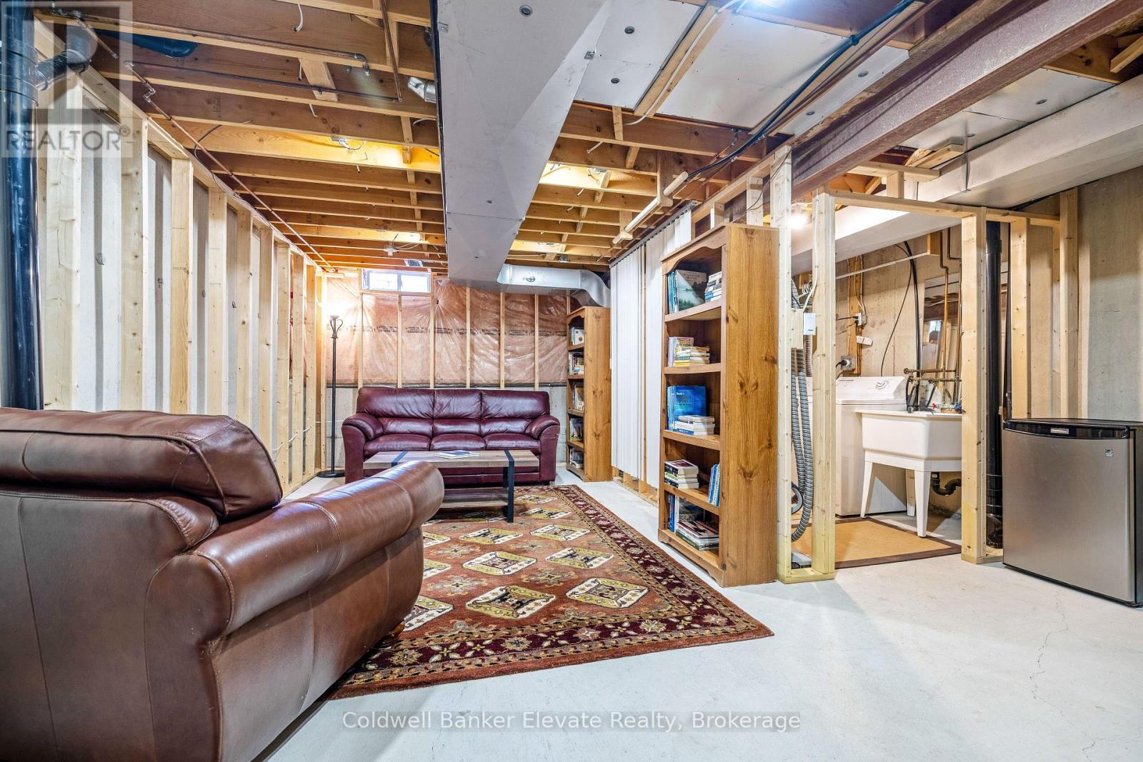 46 Harding Street, Halton Hills (Georgetown), Ontario  L7G 6B2 - Photo 31 - W12970918