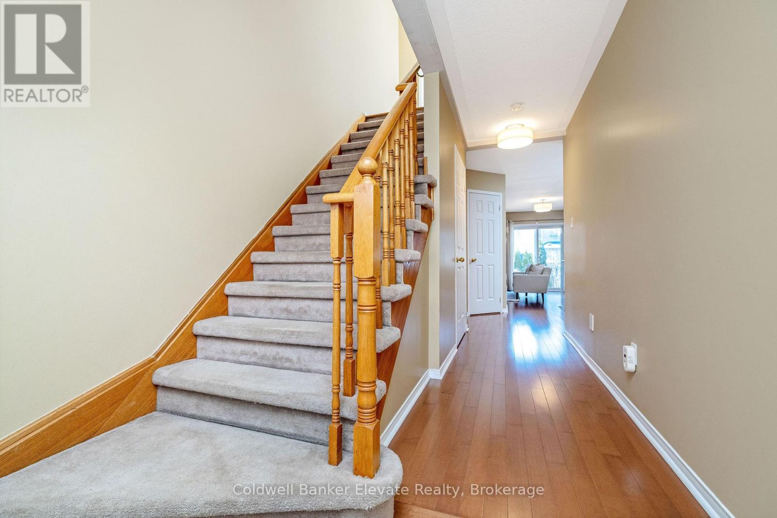 46 Harding Street, Halton Hills (Georgetown), Ontario  L7G 6B2 - Photo 8 - W12970918