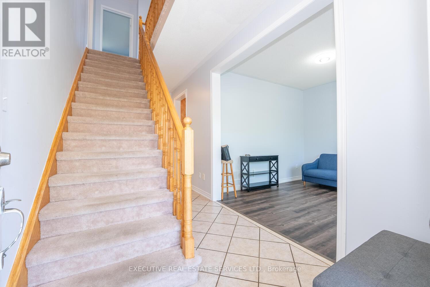 39 Hurst Street, Halton Hills (Ac Acton), Ontario  L7J 2Z8 - Photo 11 - W12971044