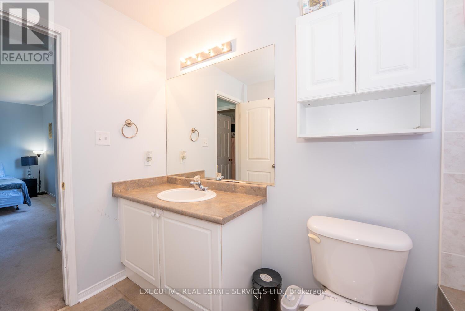 39 Hurst Street, Halton Hills (Ac Acton), Ontario  L7J 2Z8 - Photo 32 - W12971044