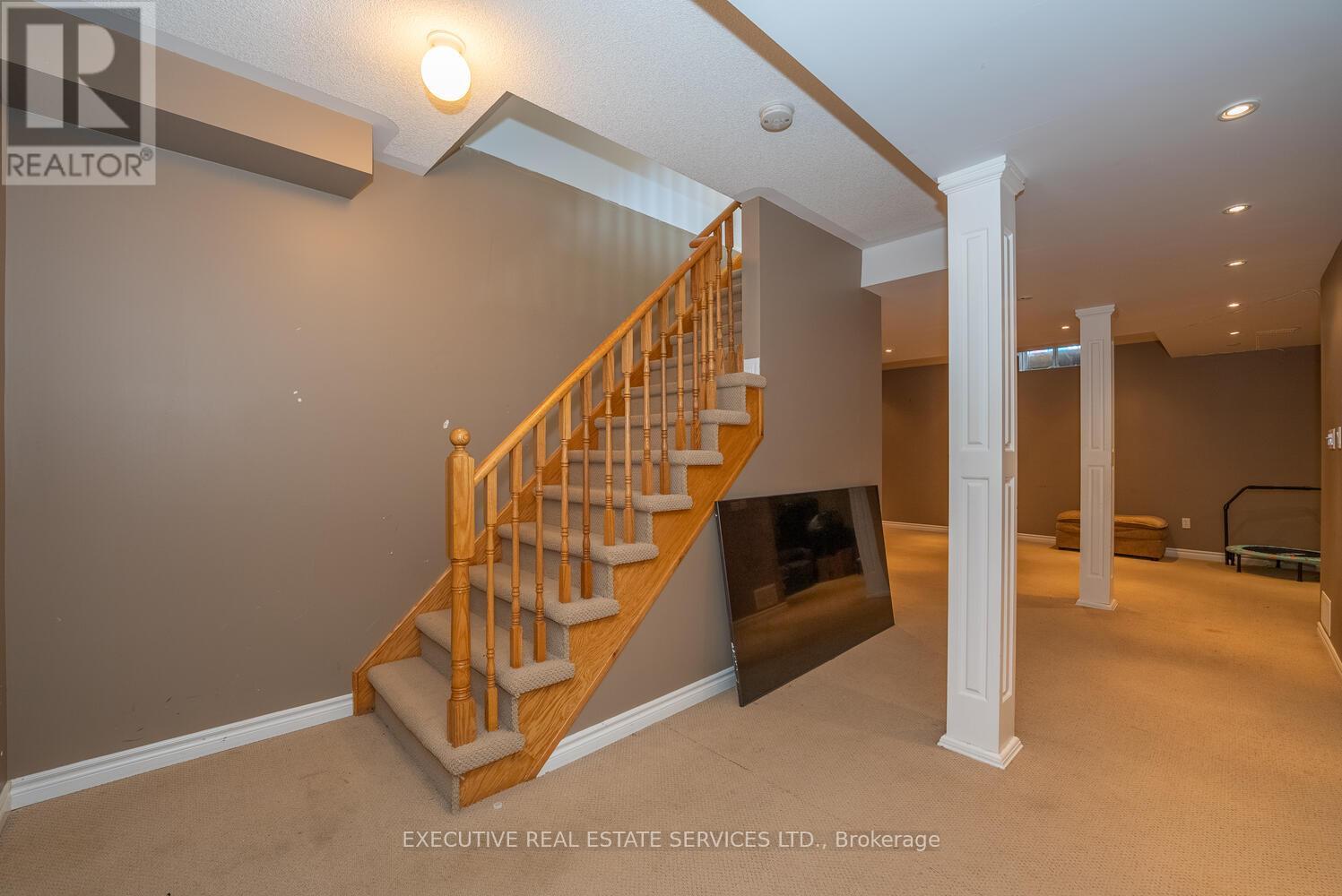 39 Hurst Street, Halton Hills (Ac Acton), Ontario  L7J 2Z8 - Photo 42 - W12971044