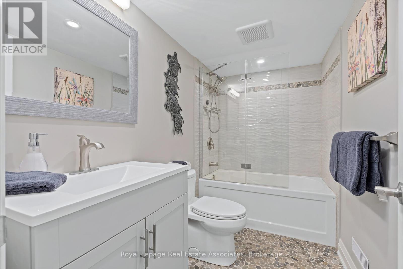 24 Stevens Crescent, Halton Hills (Georgetown), Ontario  L7G 1B6 - Photo 26 - W12971126