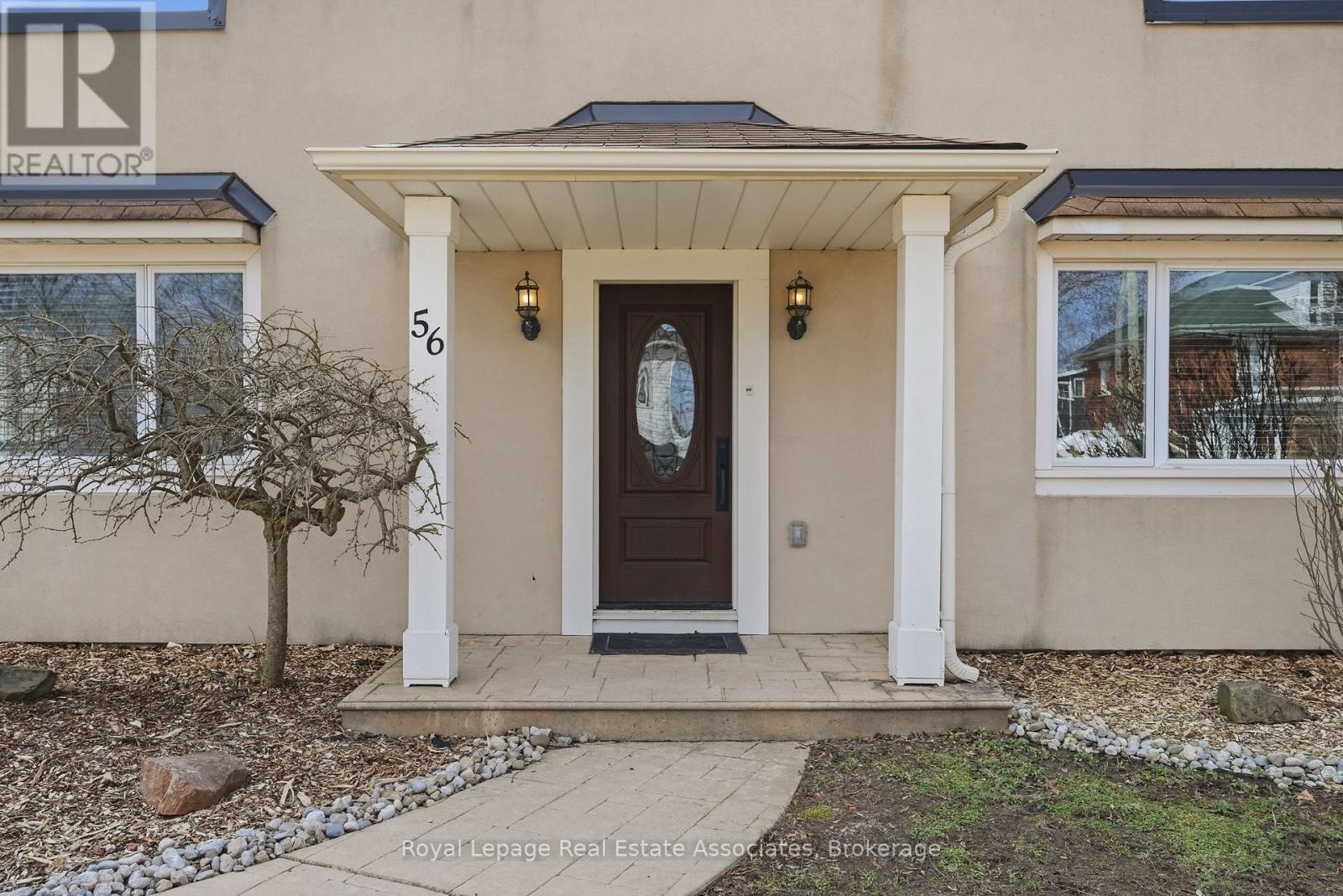 56 King Street, Halton Hills (Georgetown), Ontario  L7G 2G4 - Photo 4 - W12971148