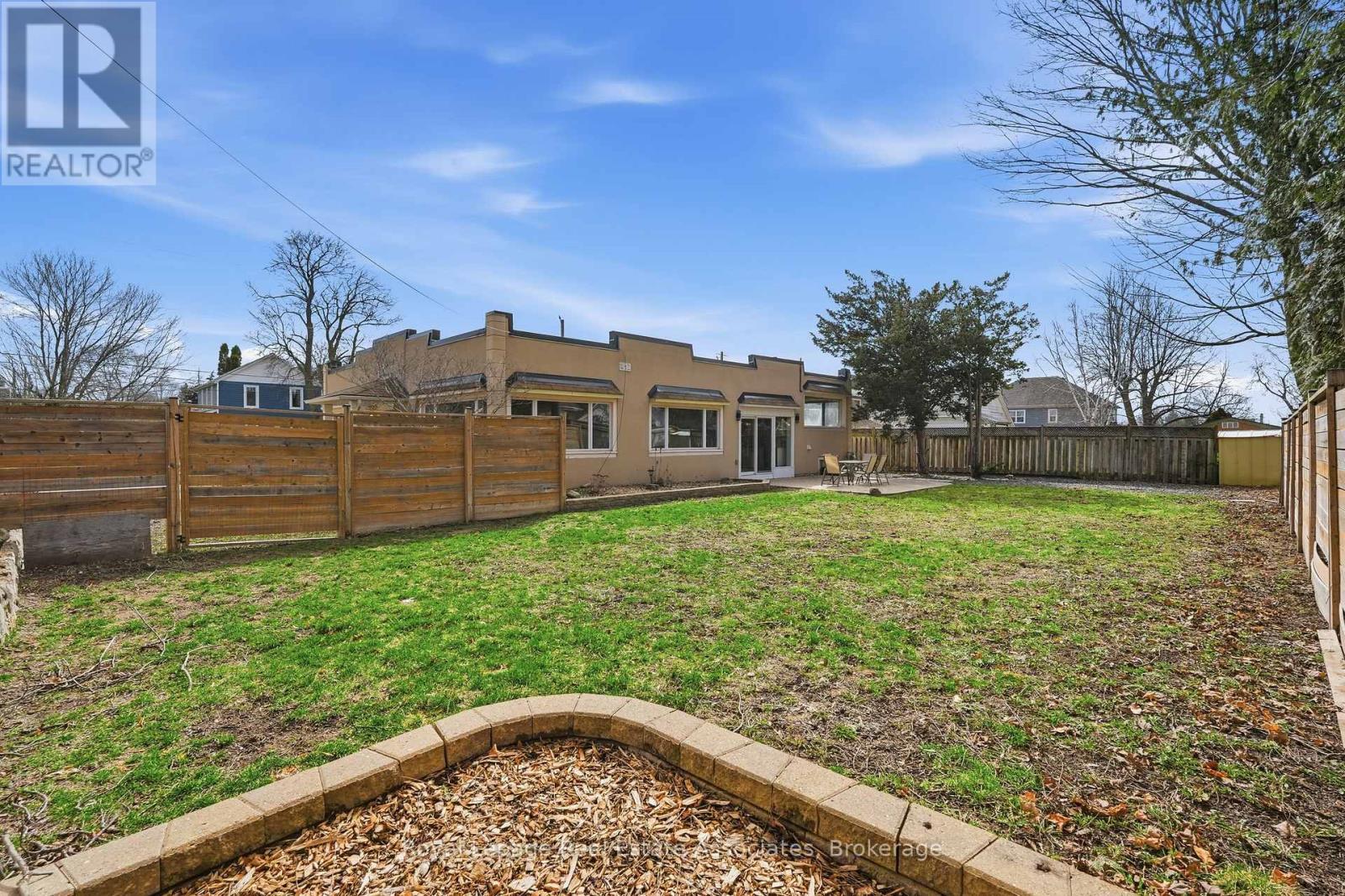 56 King Street, Halton Hills (Georgetown), Ontario  L7G 2G4 - Photo 42 - W12971148