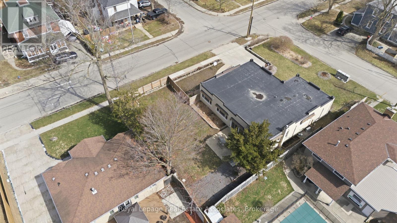 56 King Street, Halton Hills (Georgetown), Ontario  L7G 2G4 - Photo 45 - W12971148