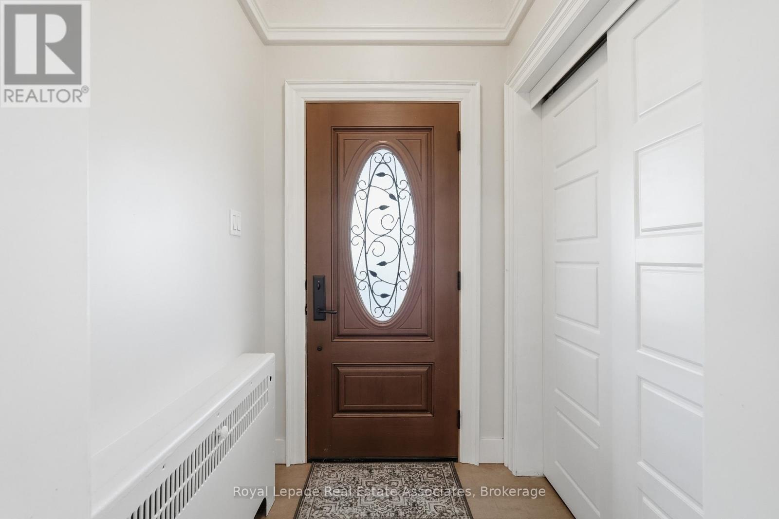 56 King Street, Halton Hills (Georgetown), Ontario  L7G 2G4 - Photo 6 - W12971148