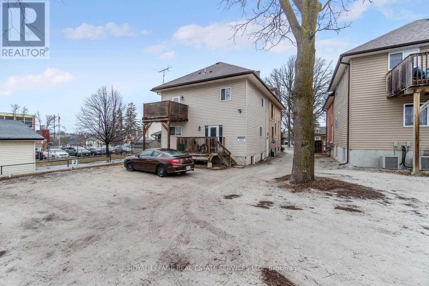 D - 76 Guelph Street, Halton Hills (Georgetown), Ontario  L7G 3Z5 - Photo 11 - W12971346