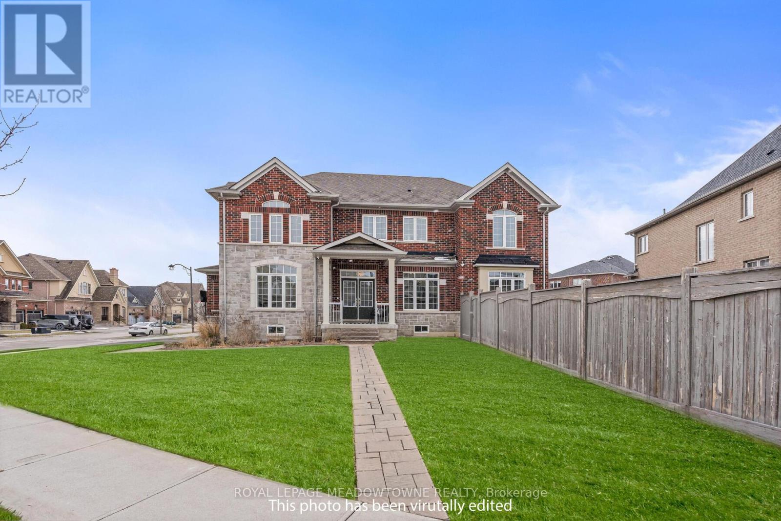 67 Hidden Lake Trail, Halton Hills (Georgetown), Ontario  L7G 0K6 - Photo 4 - W12971528