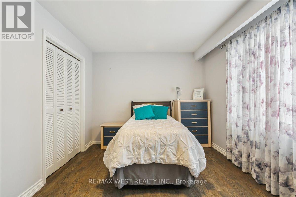 8438 Ninth Line, Halton Hills (Rural Halton Hills), Ontario  L0P 1K0 - Photo 11 - W12972566