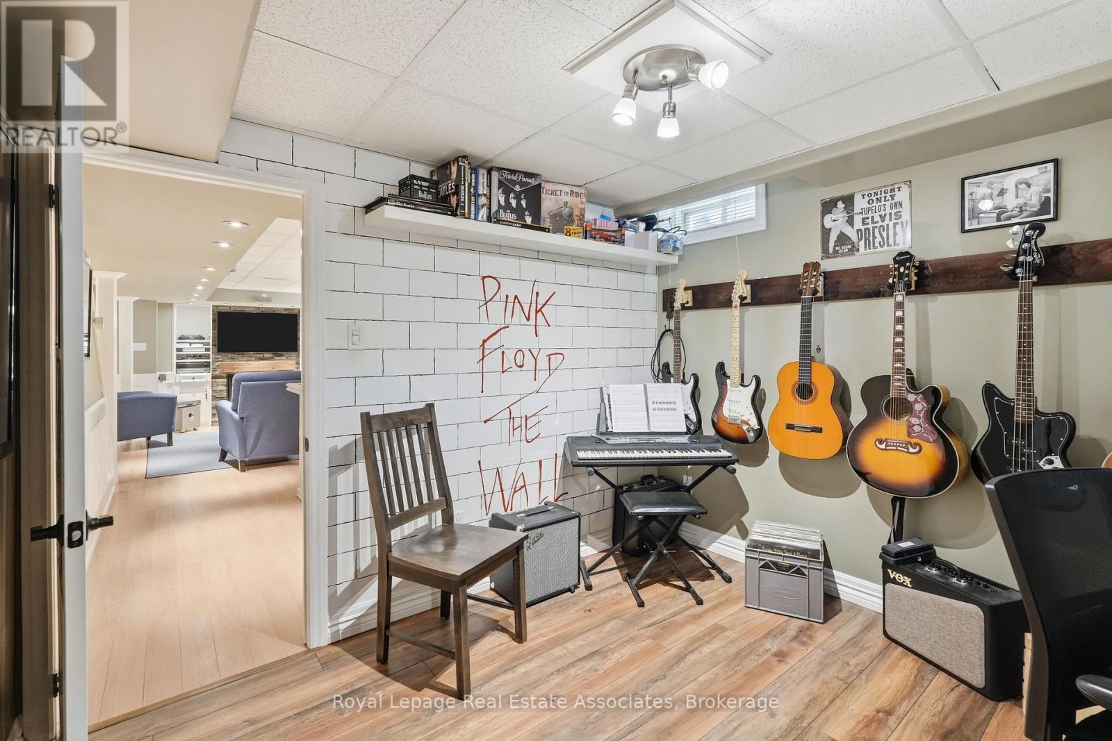 48 Chester Crescent, Halton Hills (Georgetown), Ontario  L7G 5W5 - Photo 41 - W12972914