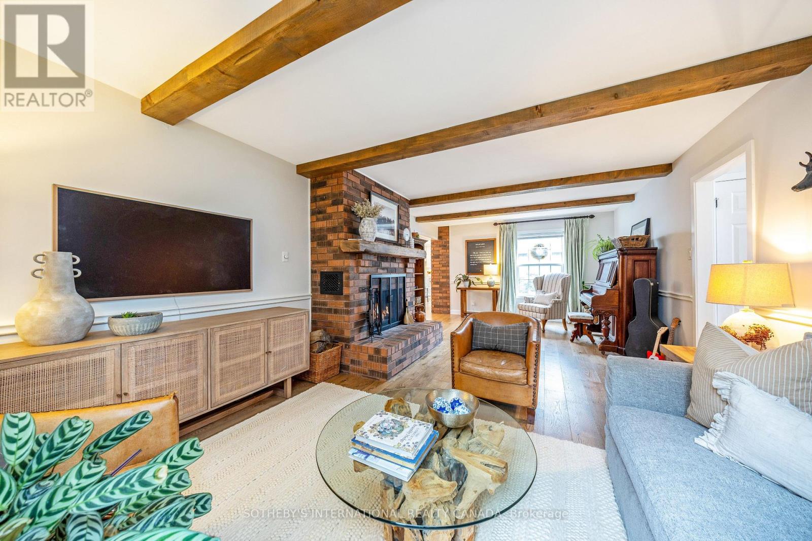 331 Wheelihan Way, Milton (Campbellville), Ontario  L0P 0A1 - Photo 15 - W12974302