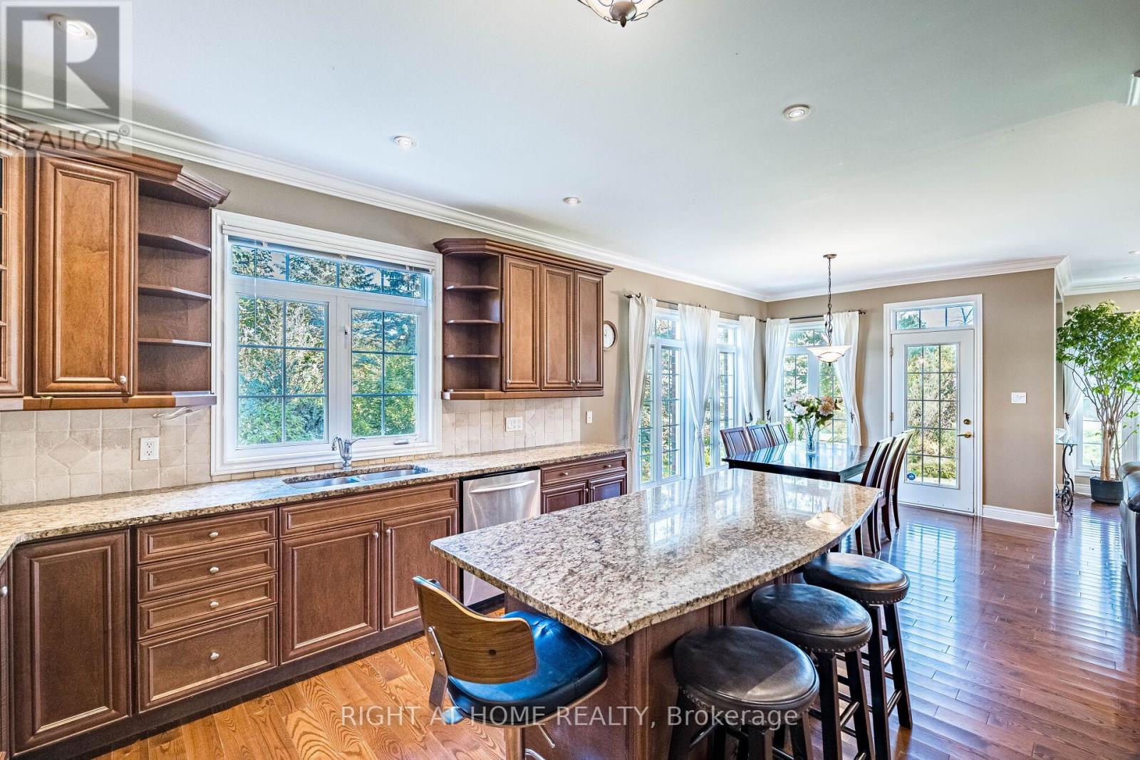 11150 Menzies Court, Milton (Brookville/haltonville), Ontario  L0P 1B0 - Photo 26 - W12974390