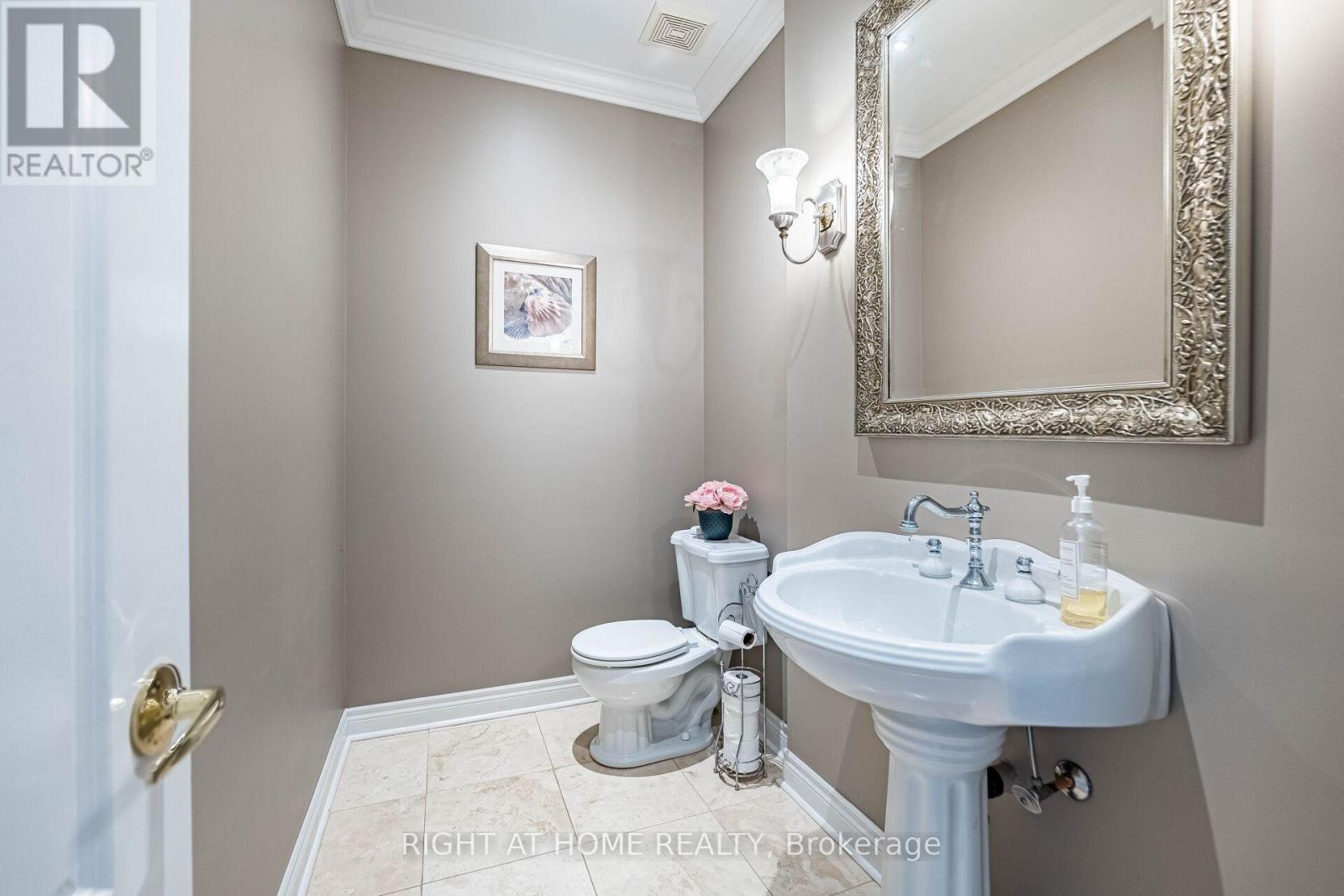 11150 Menzies Court, Milton (Brookville/haltonville), Ontario  L0P 1B0 - Photo 29 - W12974390