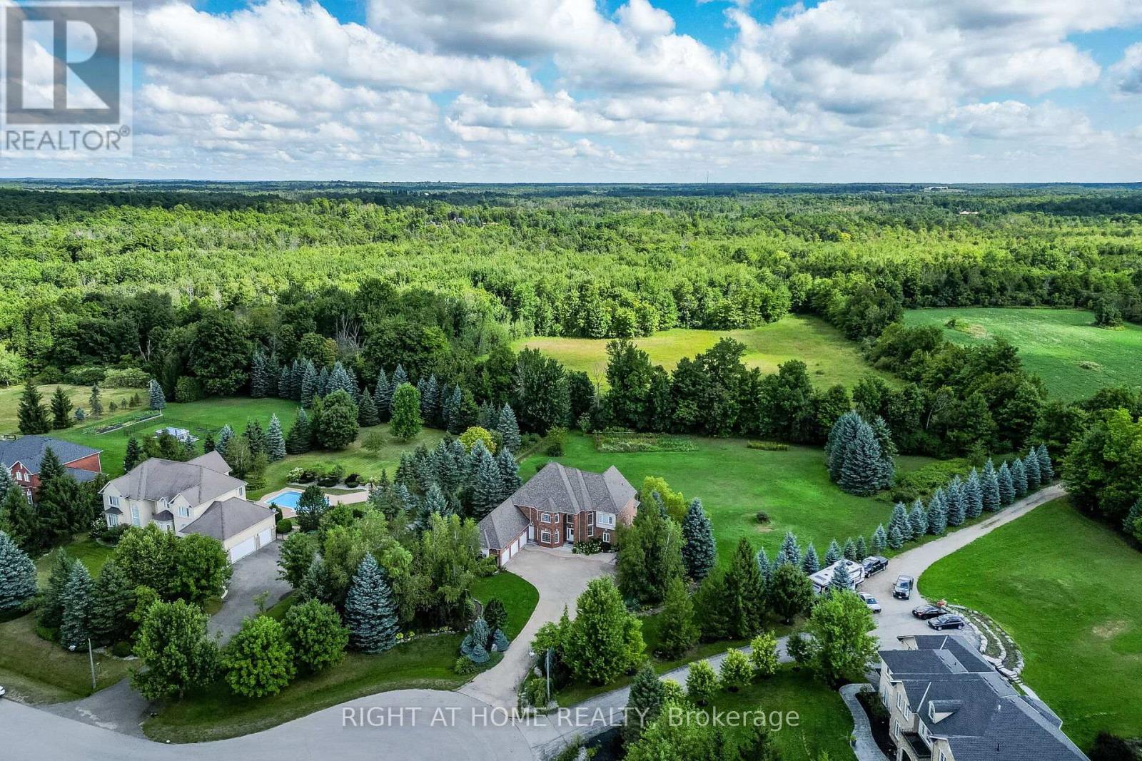 11150 Menzies Court, Milton (Brookville/haltonville), Ontario  L0P 1B0 - Photo 5 - W12974390