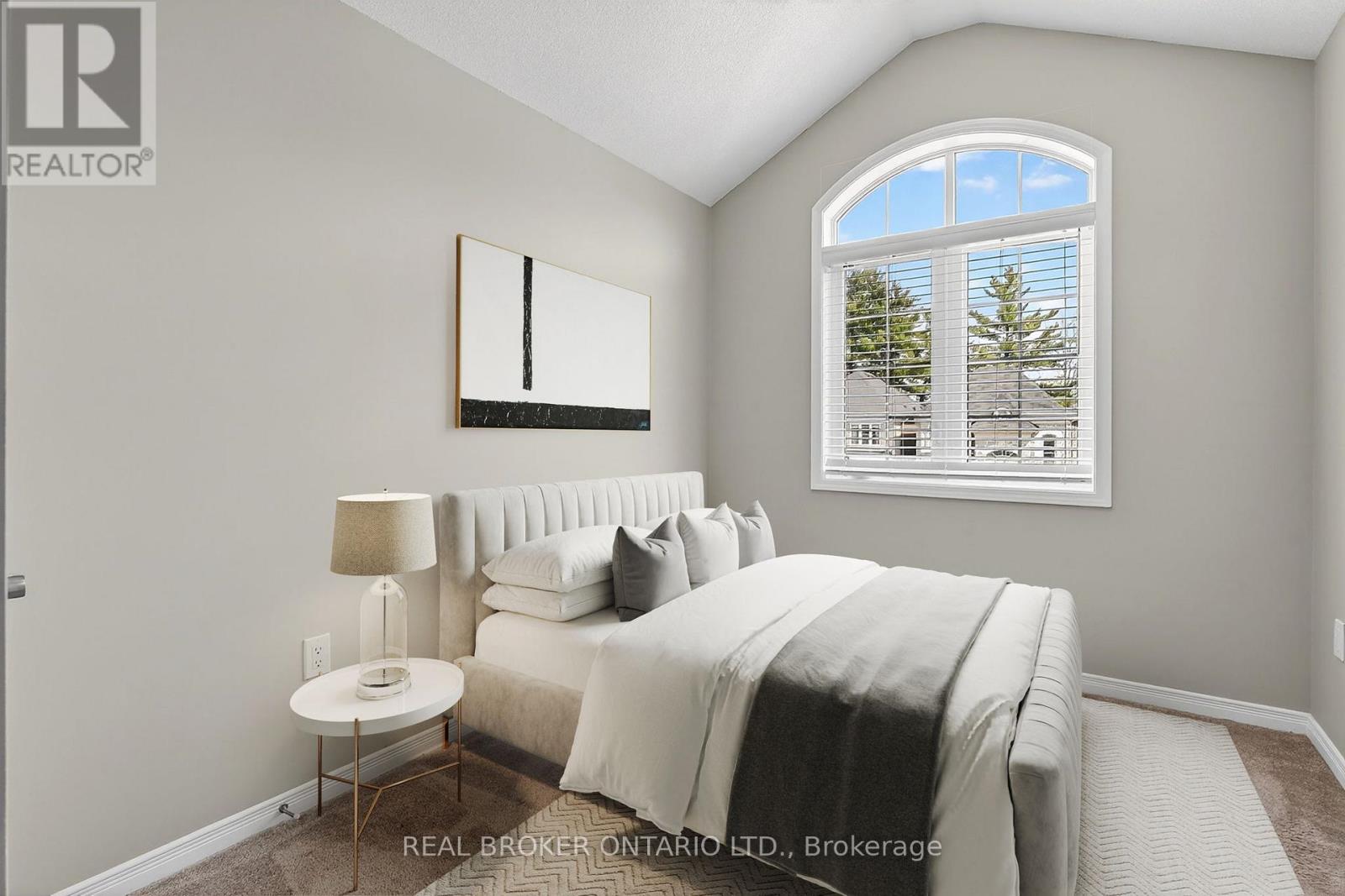 82 Upper Canada Court, Halton Hills (Georgetown), Ontario  L7G 0L2 - Photo 20 - W12975940