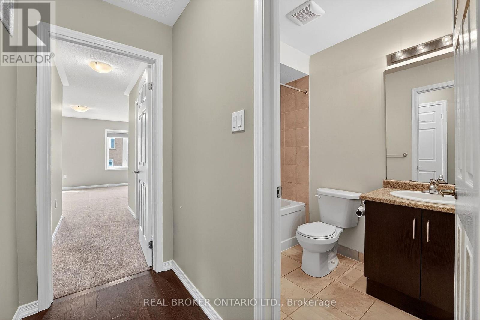 82 Upper Canada Court, Halton Hills (Georgetown), Ontario  L7G 0L2 - Photo 22 - W12975940