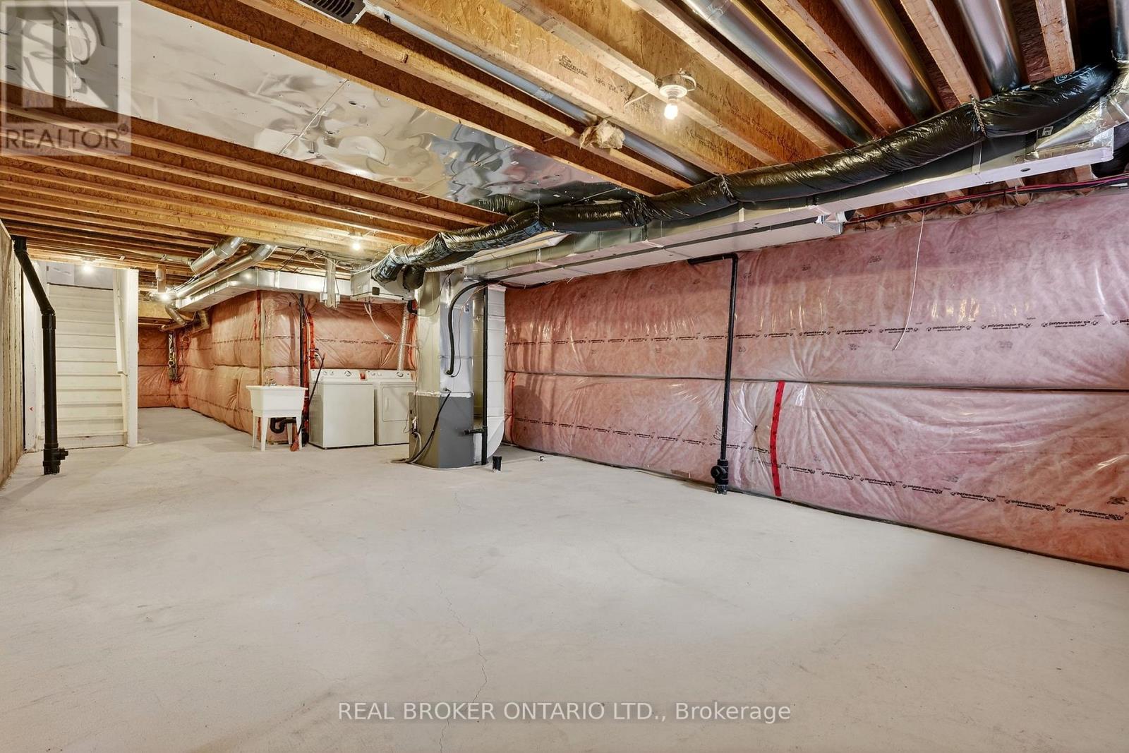 82 Upper Canada Court, Halton Hills (Georgetown), Ontario  L7G 0L2 - Photo 26 - W12975940