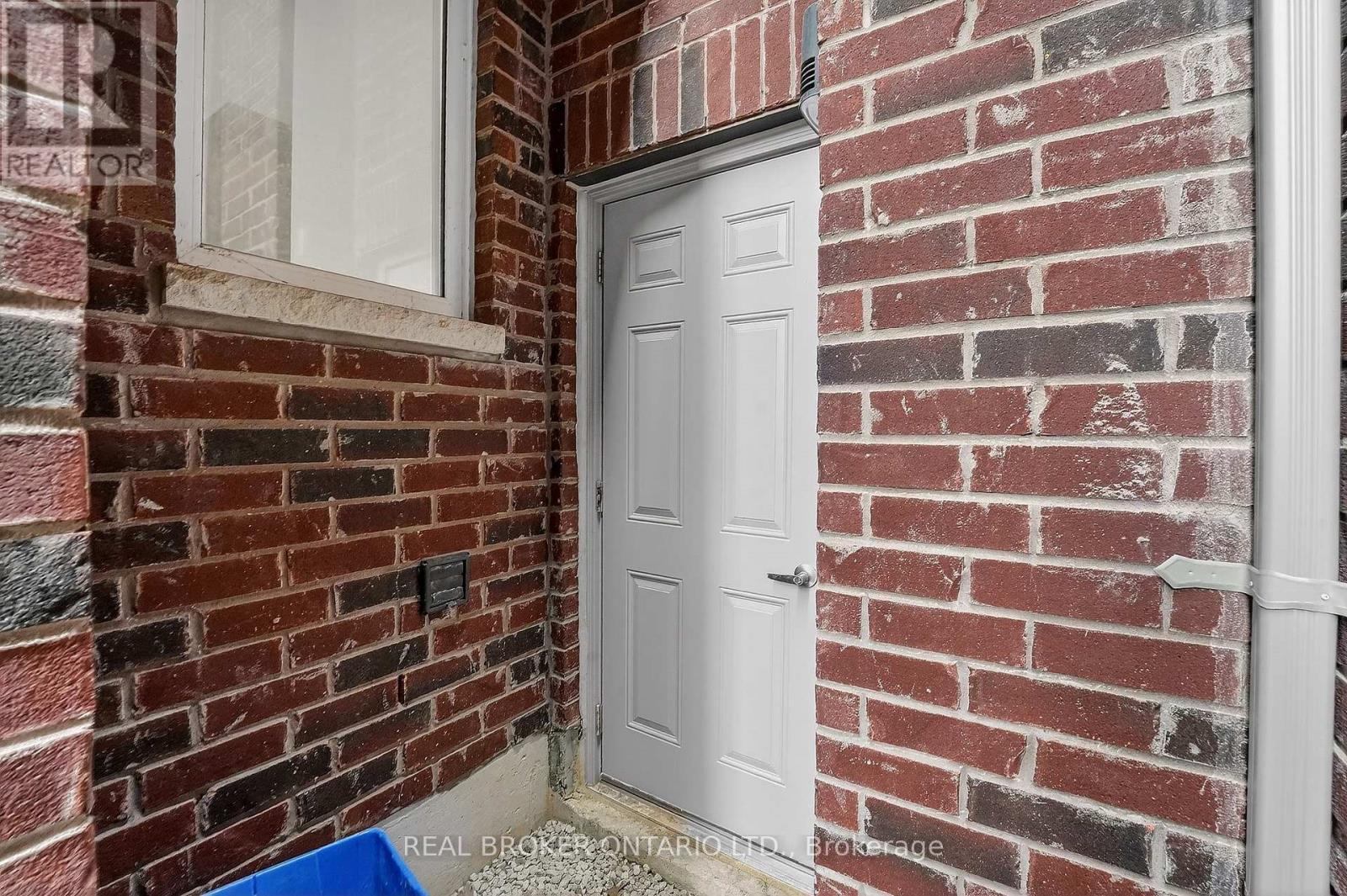 82 Upper Canada Court, Halton Hills (Georgetown), Ontario  L7G 0L2 - Photo 36 - W12975940