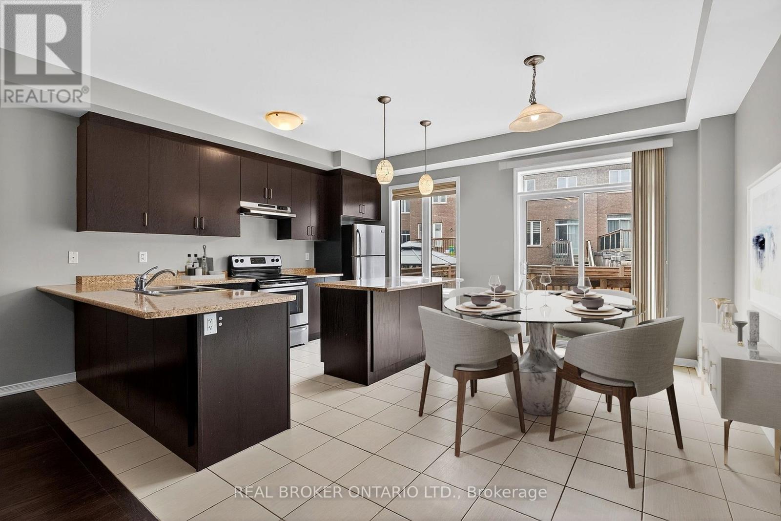 82 Upper Canada Court, Halton Hills (Georgetown), Ontario  L7G 0L2 - Photo 6 - W12975940