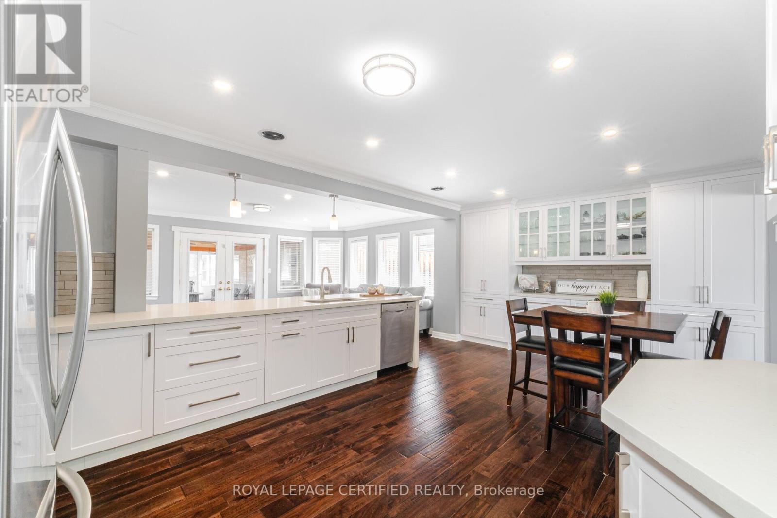 5 Stockman Crescent, Halton Hills (Georgetown), Ontario  L7G 1J5 - Photo 10 - W12977158