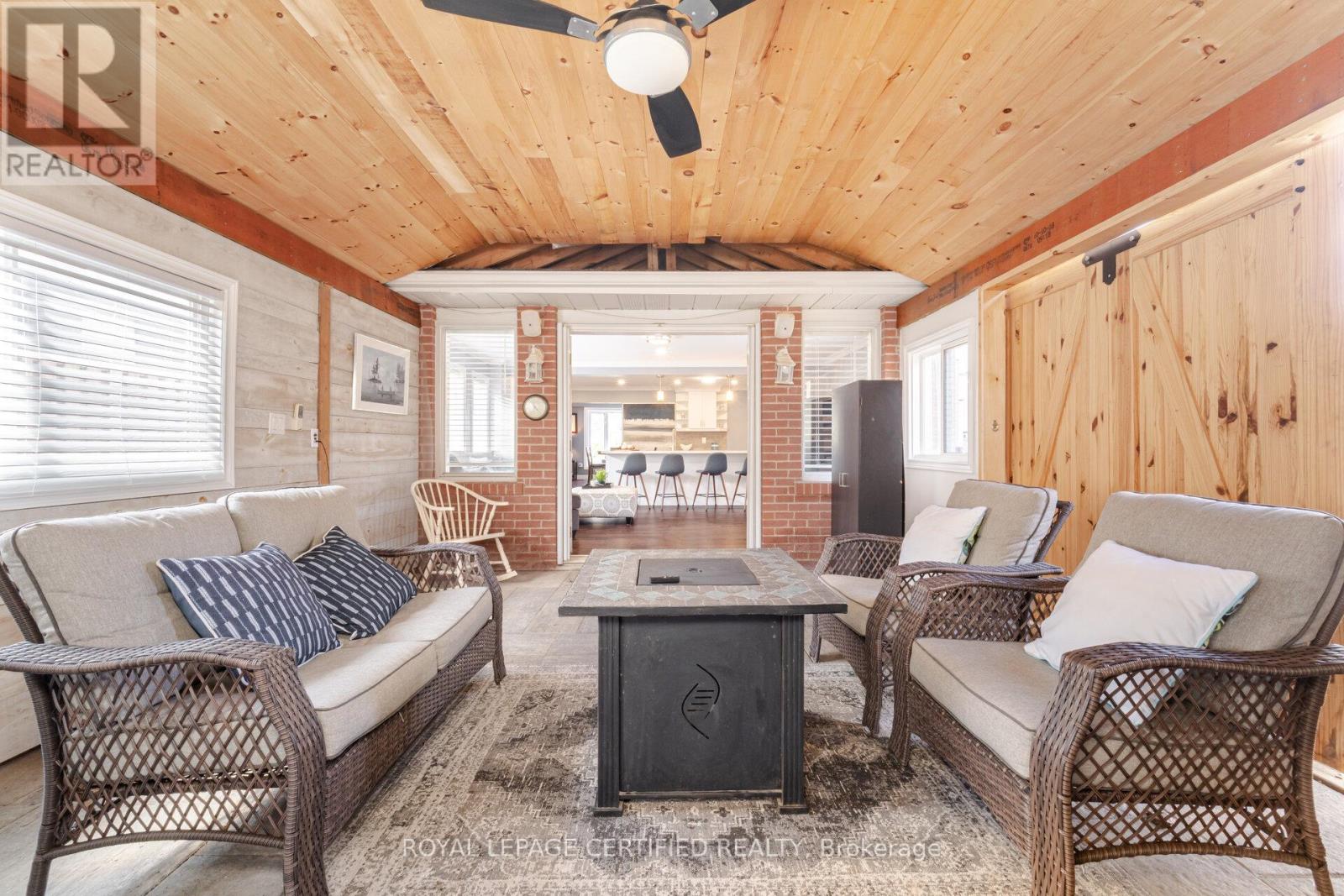 5 Stockman Crescent, Halton Hills (Georgetown), Ontario  L7G 1J5 - Photo 17 - W12977158