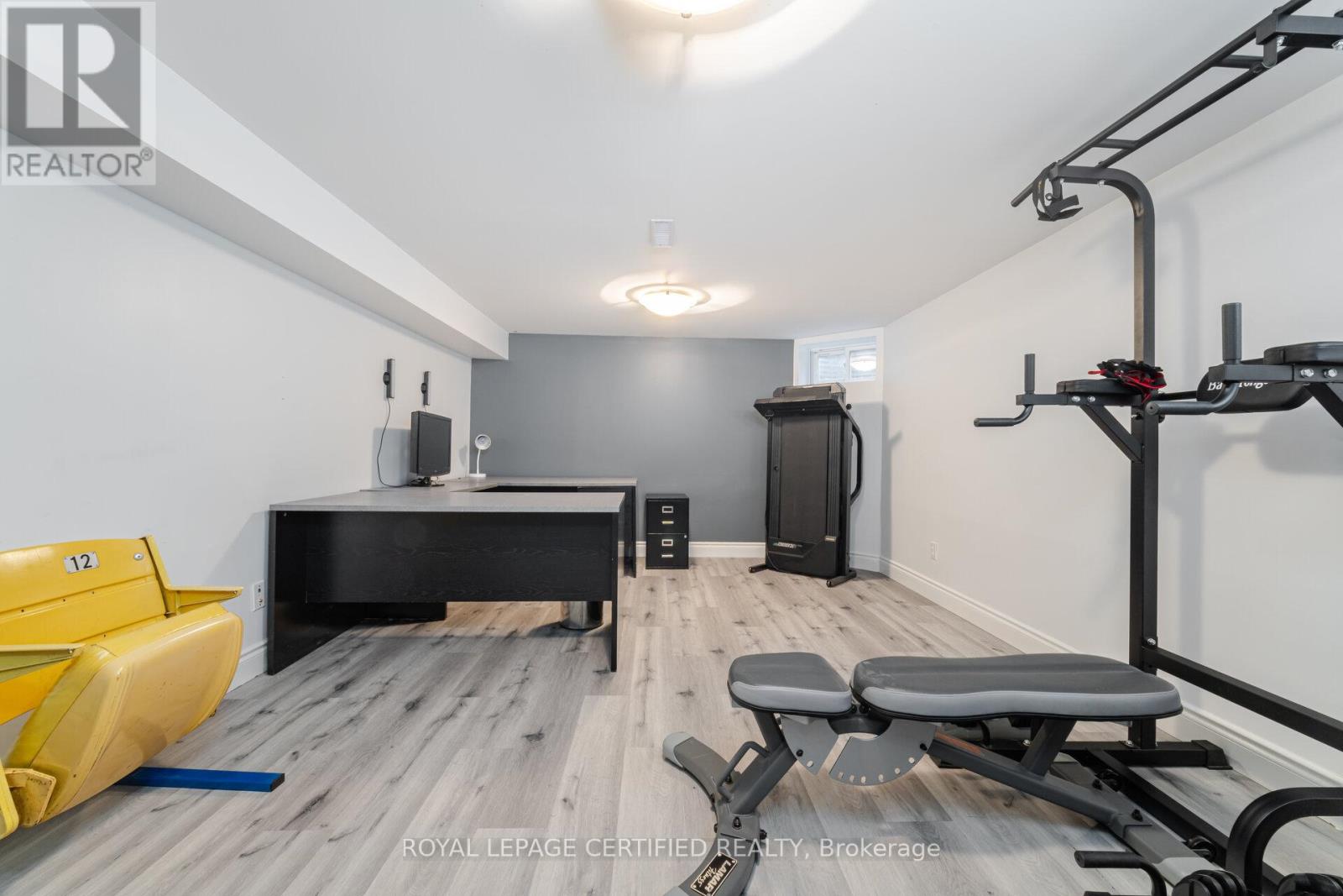 5 Stockman Crescent, Halton Hills (Georgetown), Ontario  L7G 1J5 - Photo 36 - W12977158