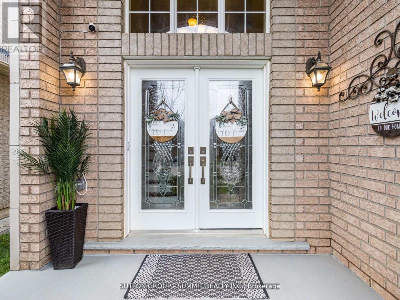 15089 Danby Road, Halton Hills (Georgetown), Ontario  L7G 0B1 - Photo 3 - W12977258