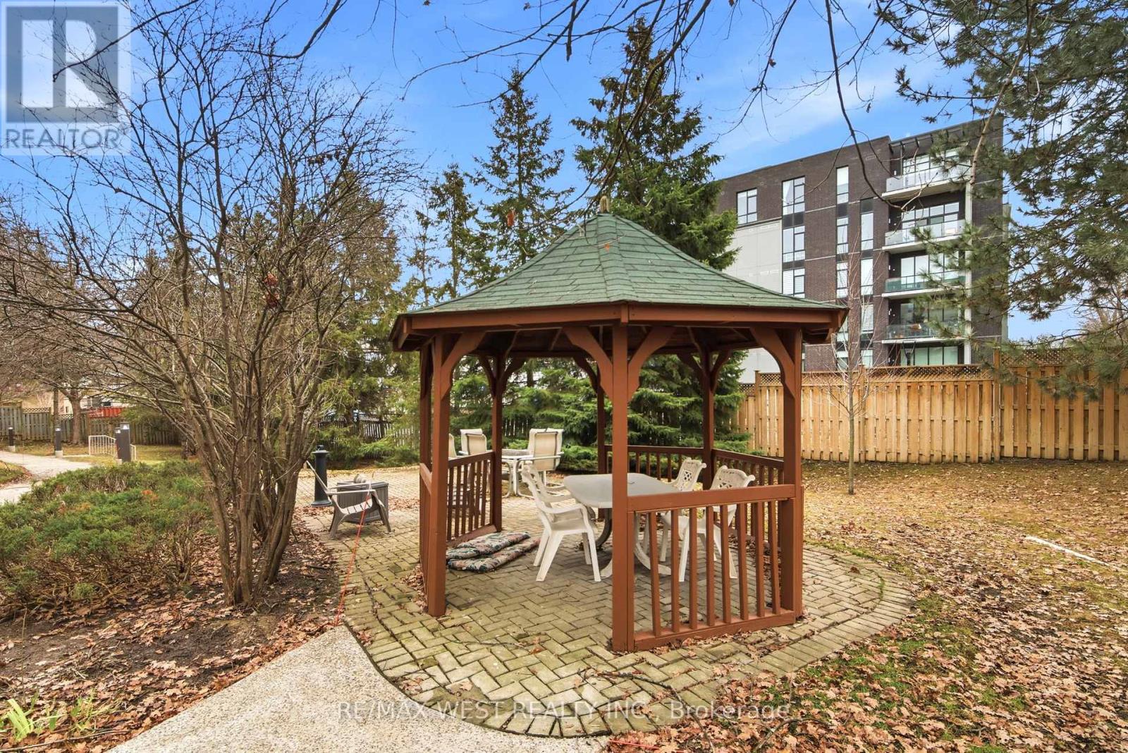 407 - 24 Chapel Street, Halton Hills (Georgetown), Ontario  L7G 6A7 - Photo 13 - W12977654