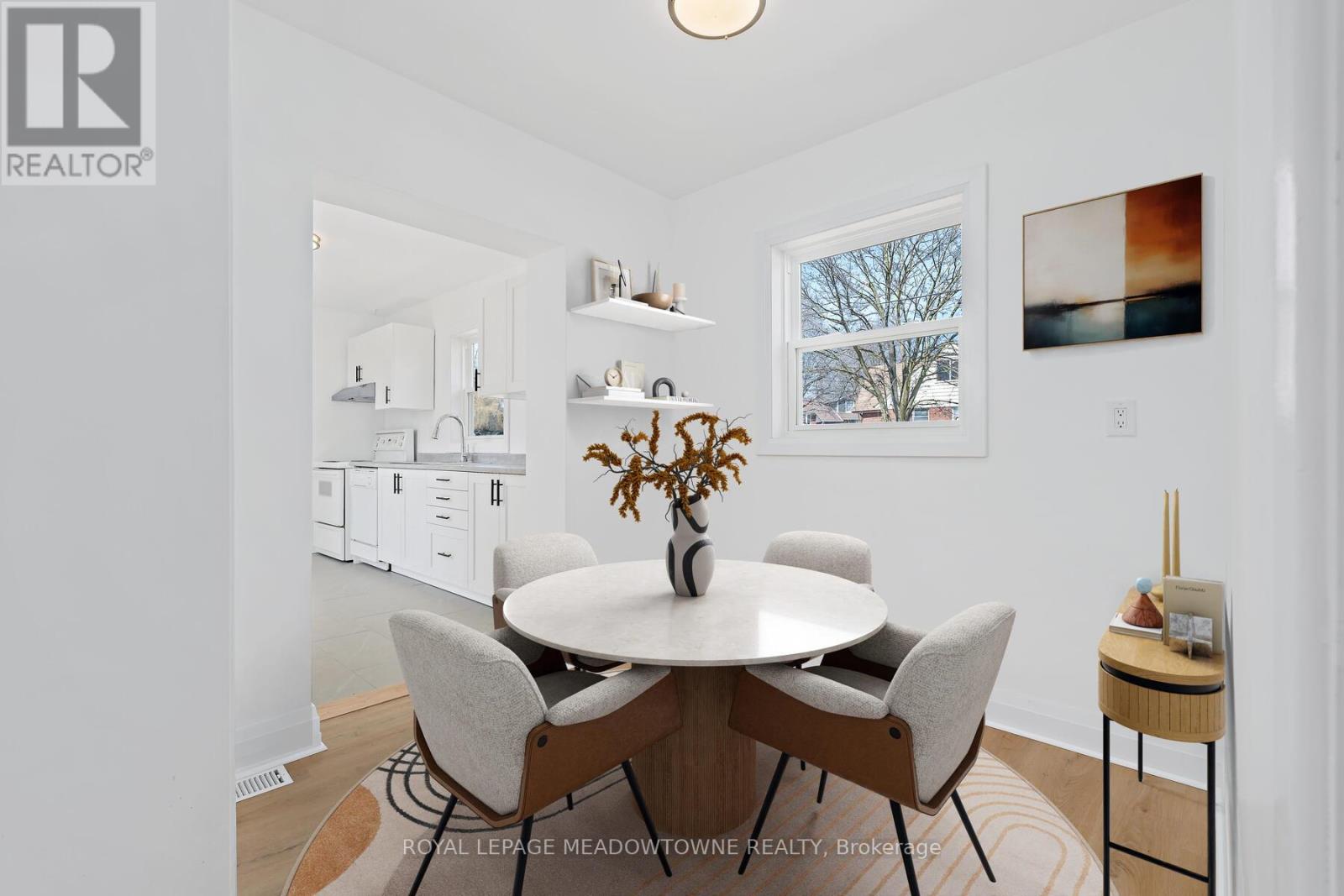 3 Bard Lane, Halton Hills (Georgetown), Ontario  L7G 2M6 - Photo 10 - W12979178