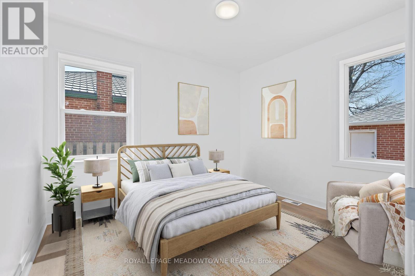 3 Bard Lane, Halton Hills (Georgetown), Ontario  L7G 2M6 - Photo 18 - W12979178